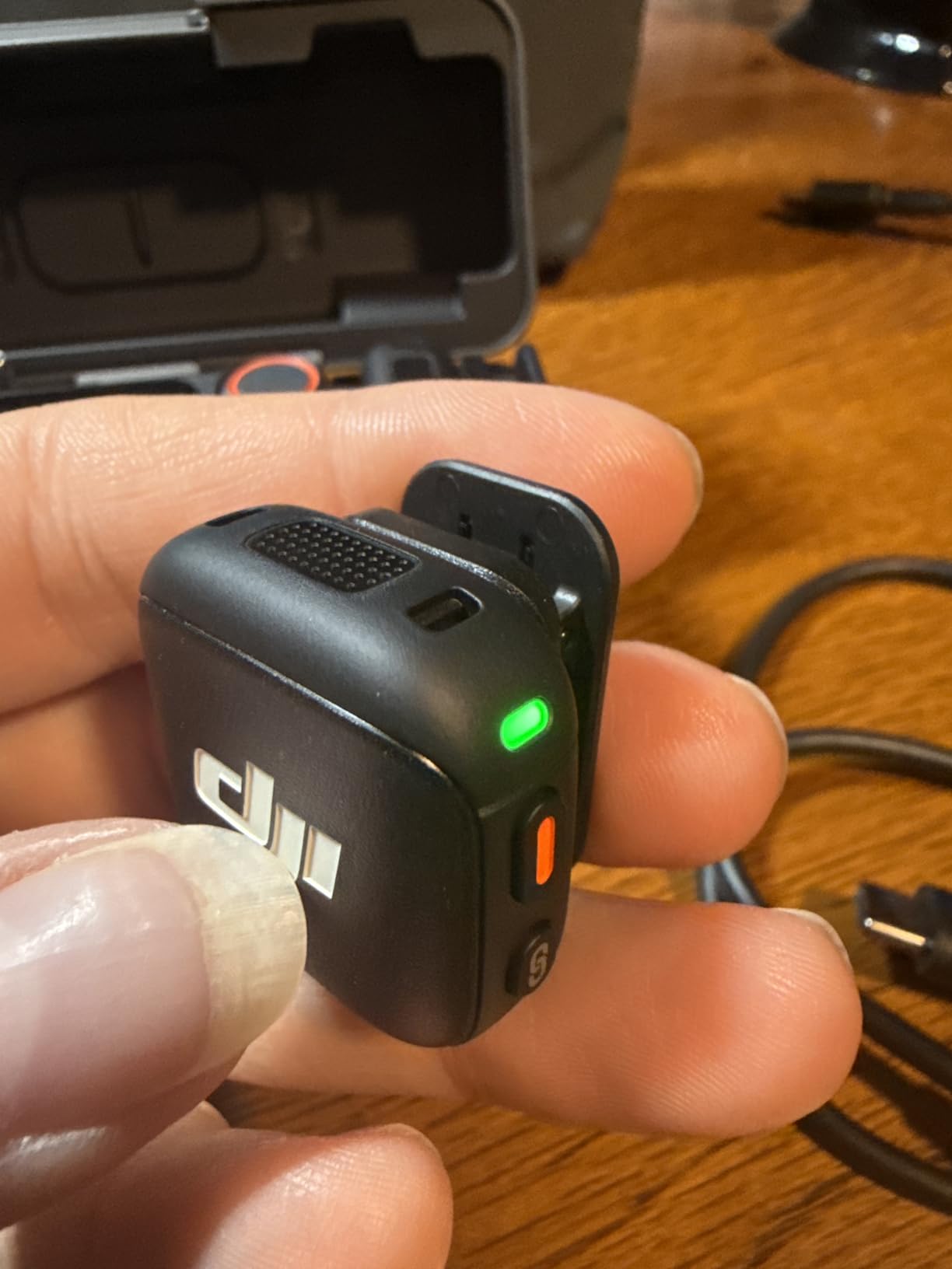 DJI Mic 3 (2 TX + 1 RX + Charging Case), Wireless Microphone | Mini Mic for iPhone/Camera/Android, Ultralight, Adaptive Gain Control, Dual Band Anti-Interference, 28h Use, 32-bit Float, Vlog customer photo 2