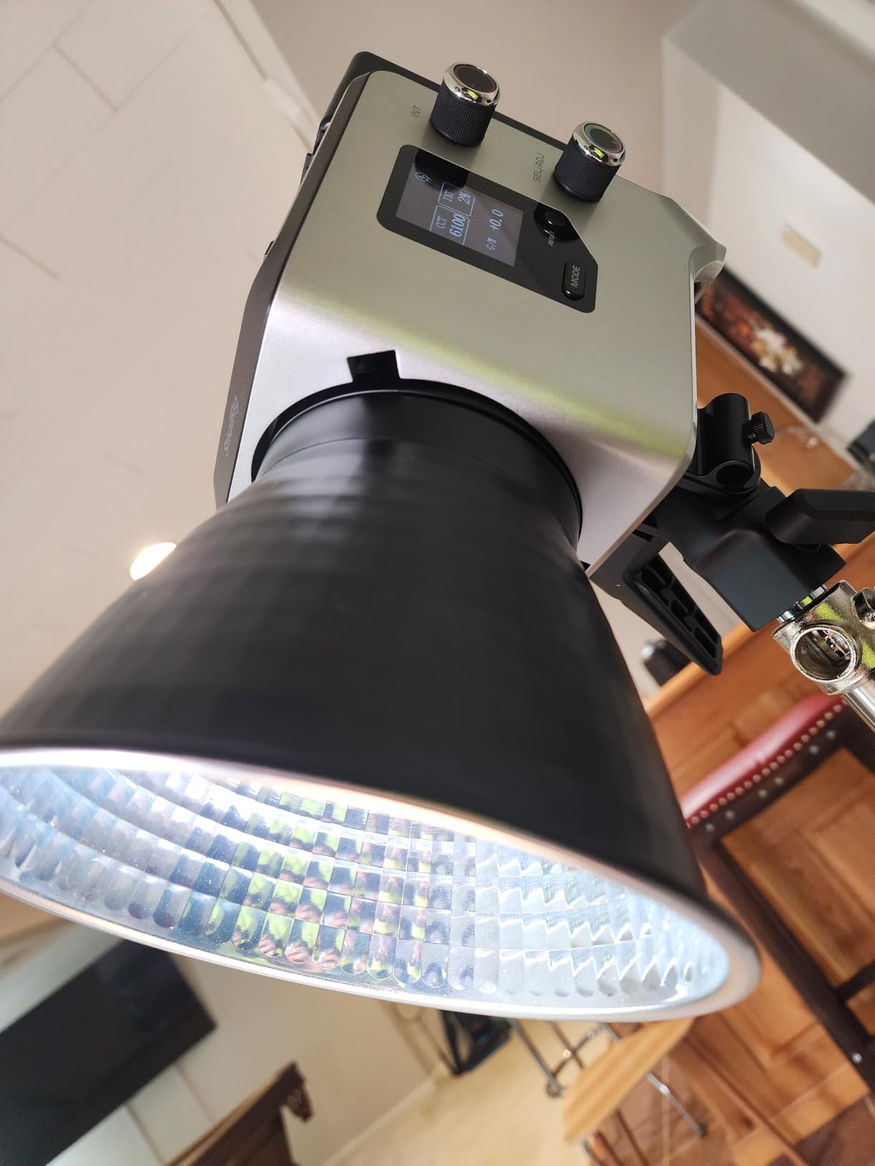 SmallRig RC 220C RGB COB LED Video Light Bowens Mount 200W for Studio Photography customer photo 1