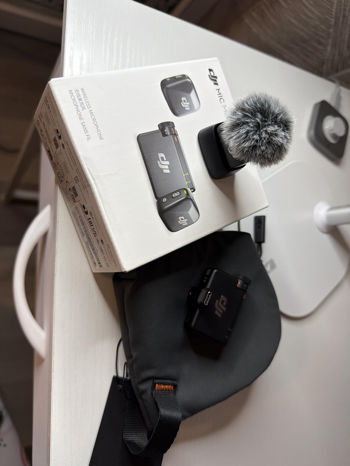 DJI Mic Mini (2 TX + 1 RX), Ultralight, Detail-Rich Audio | Noise Cancelling, Automatic Limiting, Wireless Microphone for Camera/iPhone/Android, Vlog, Streaming, 400m Transmission customer photo 2