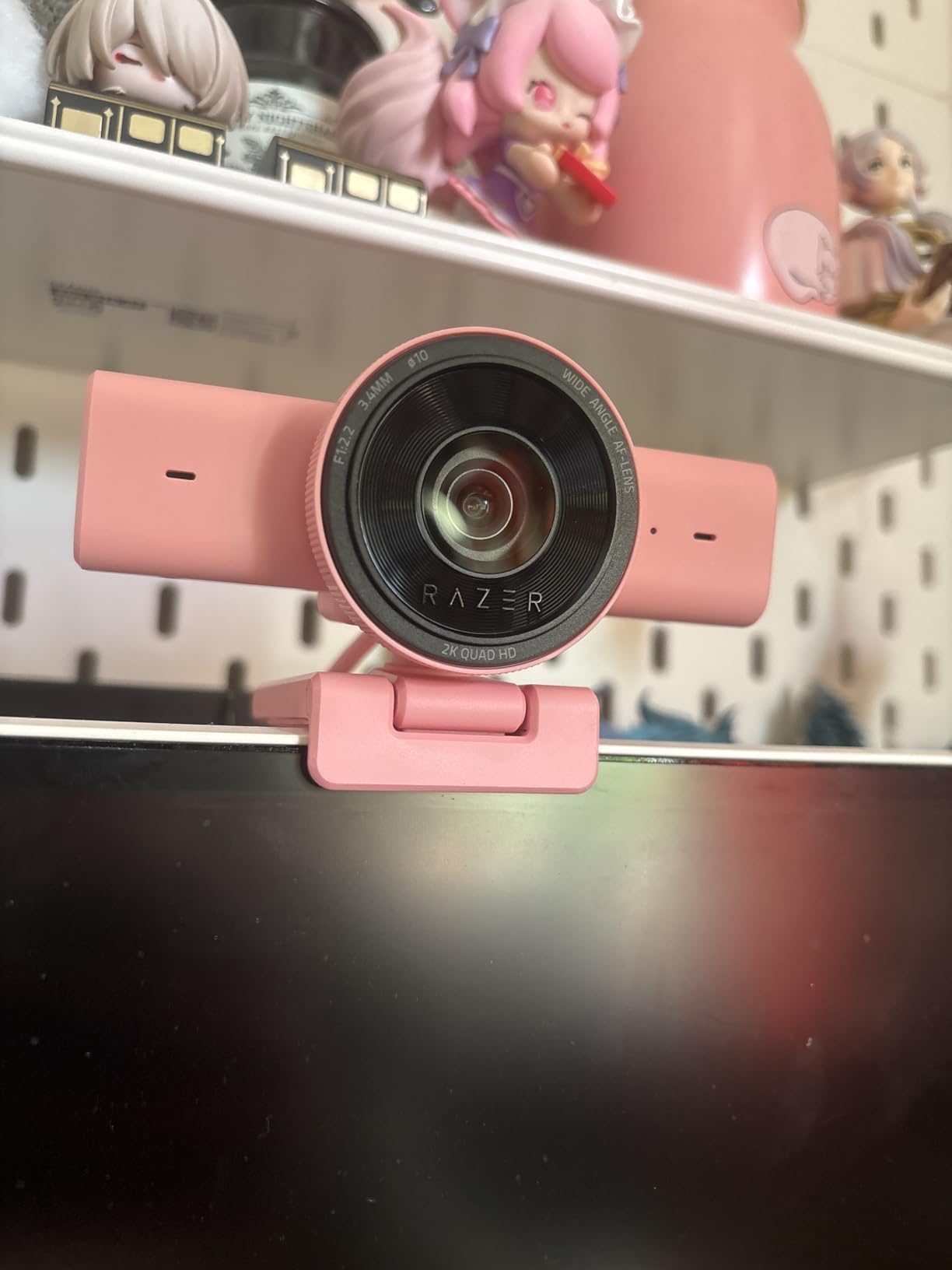 Razer Kiyo V2 X Webcam for Streaming and Meetings, 1440p 60 FPS customer photo 2