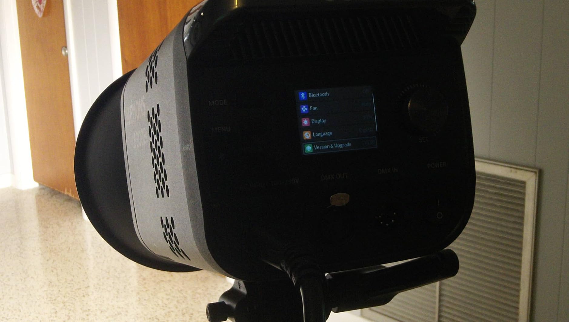 Godox Litemons LE300Bi COB Led Video Light Godox Bowens Mount 315W Bi-Color customer photo 2