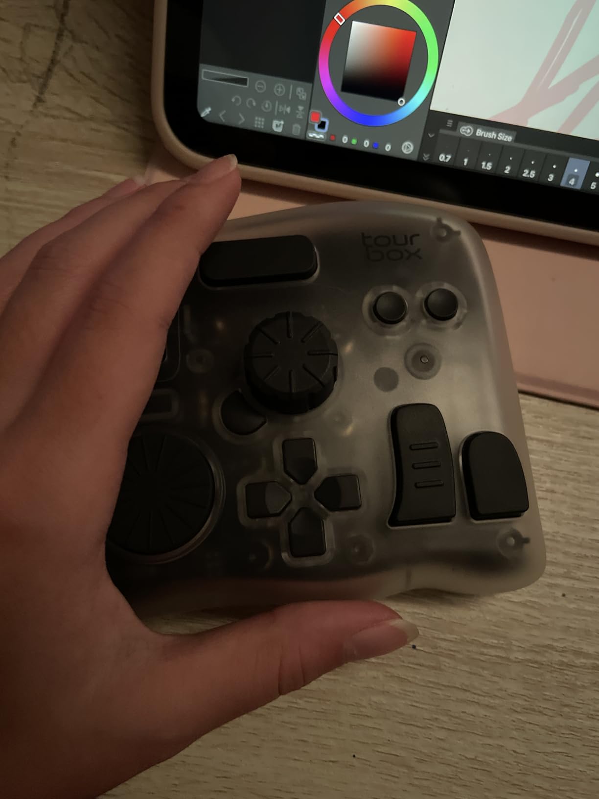 TOUR BOX Elite Plus All-in-Creative Console, Bluetooth Programmable Controller for Photo & Video Editing, Color Grading, Illustration, Works with Procreate, Adobe, Davinci (Midnight Indigo) customer photo 1