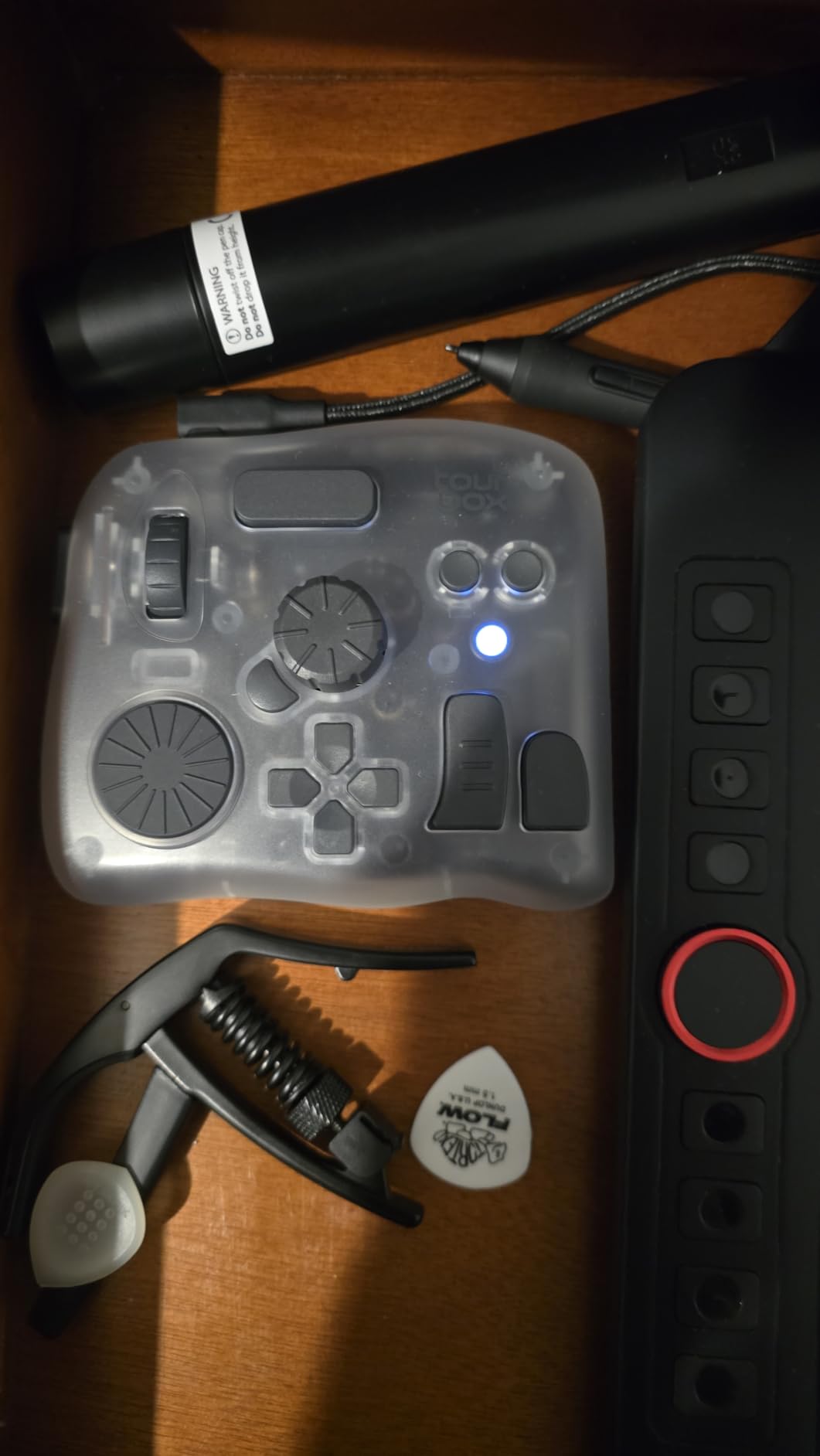 TourBox Elite Plus All-in-Creative Controller, Bluetooth Keyboard for Photo & Video Editing, Color Grading, Illustration, Works with Procreate, Adobe & DaVinci, Cable Bag Included (Glacier Blue) customer photo 2