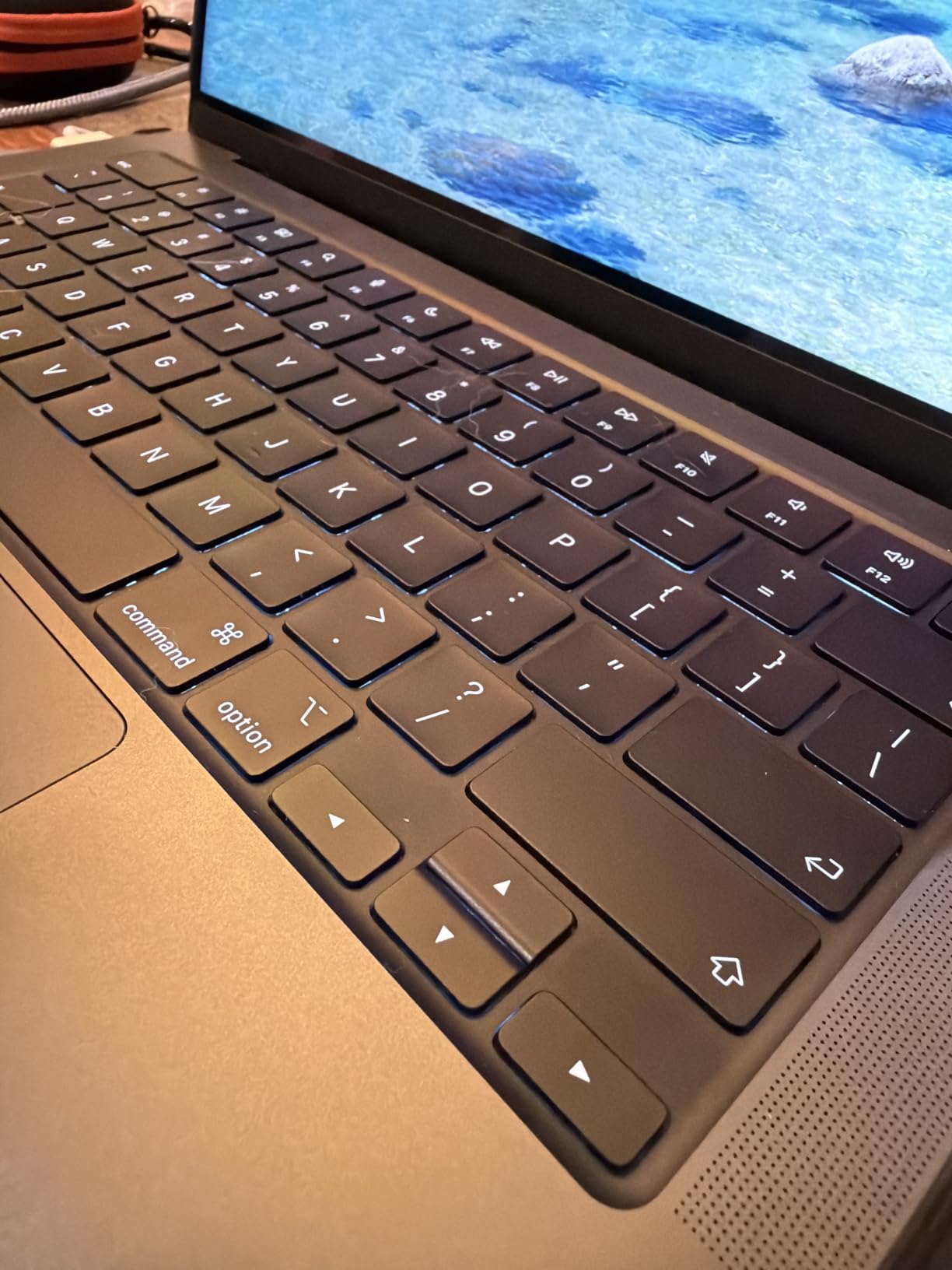 Apple 2026 MacBook Pro Laptop with Apple M5 Pro chip with 15-core CPU and 16-core GPU: Built for AI, 14.2-inch Liquid Retina XDR Display, 24GB Unified Memory, 1TB SSD, Wi-Fi 7; Space Black customer photo 2