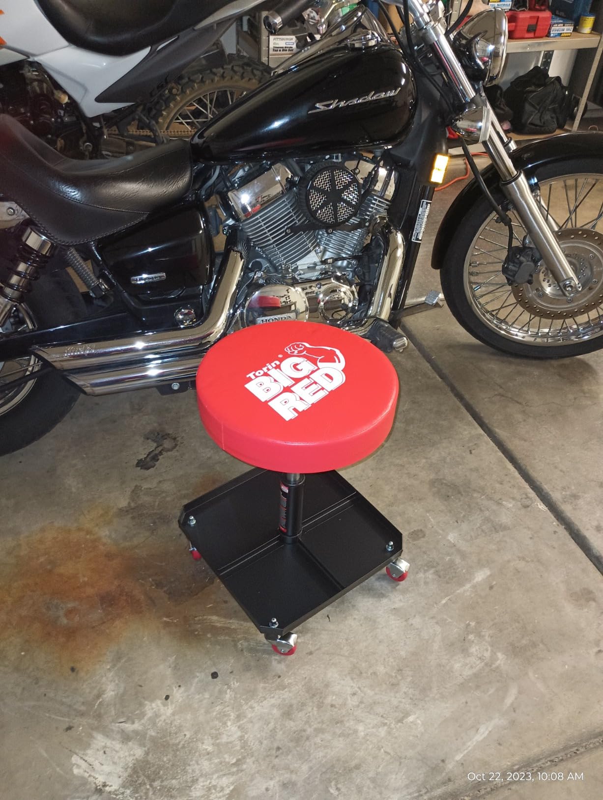 Big RED Pneumatic Rolling Mechanic Stool, Large customer photo 2