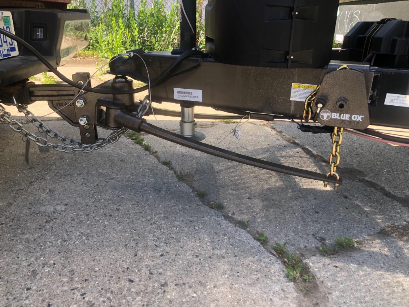 Blue Ox BXW1500 SwayPro Weight Distributing Hitch 2″ Receiver for Trailer | 7-Hole Shank | 15,000 lb Maximum Towing | Quick & Easy Setup | Noise-Free Sway Prevention customer photo 1