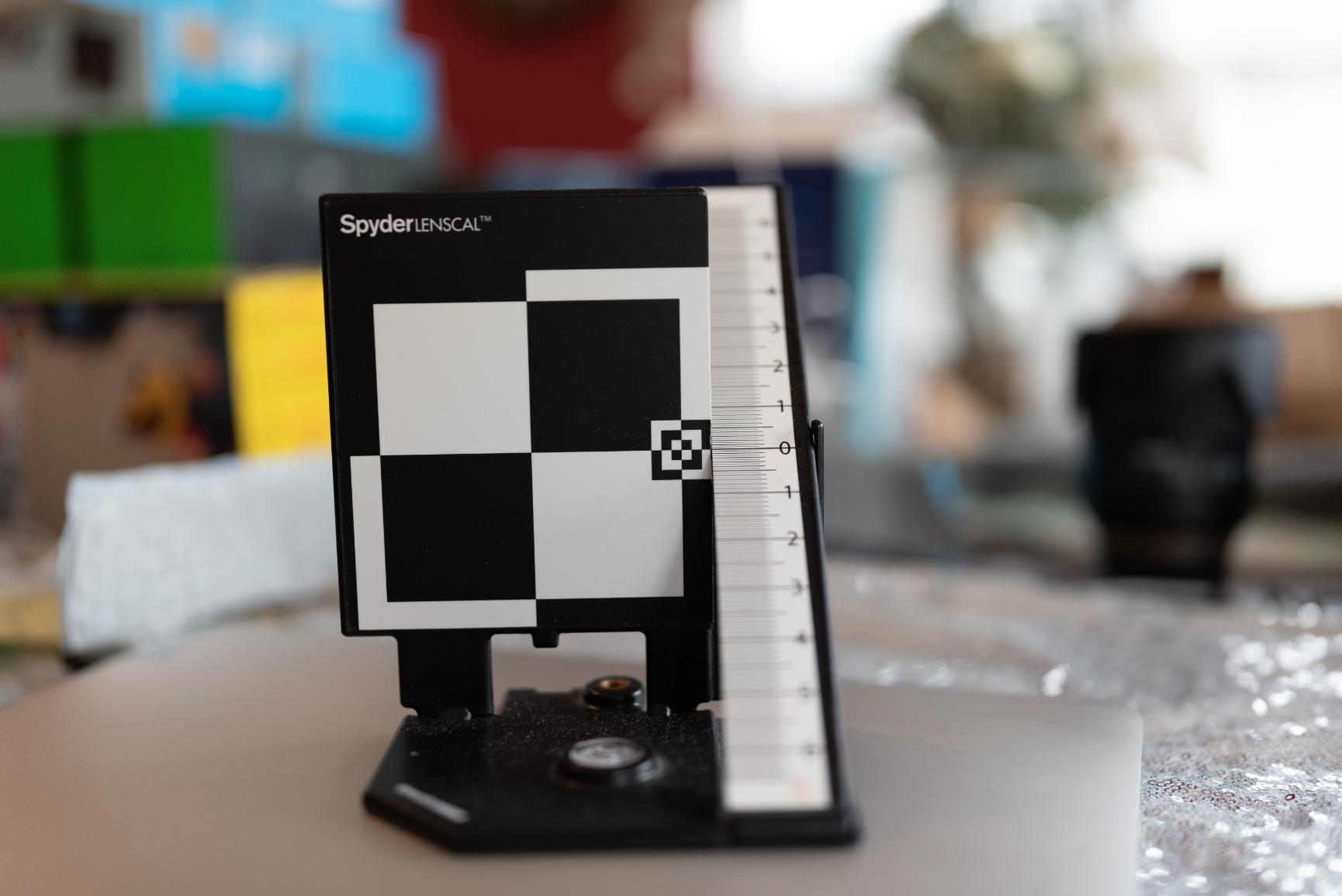 Datacolor SpyderLensCal Autofocus Calibration Tool for DSLR Cameras customer photo 1