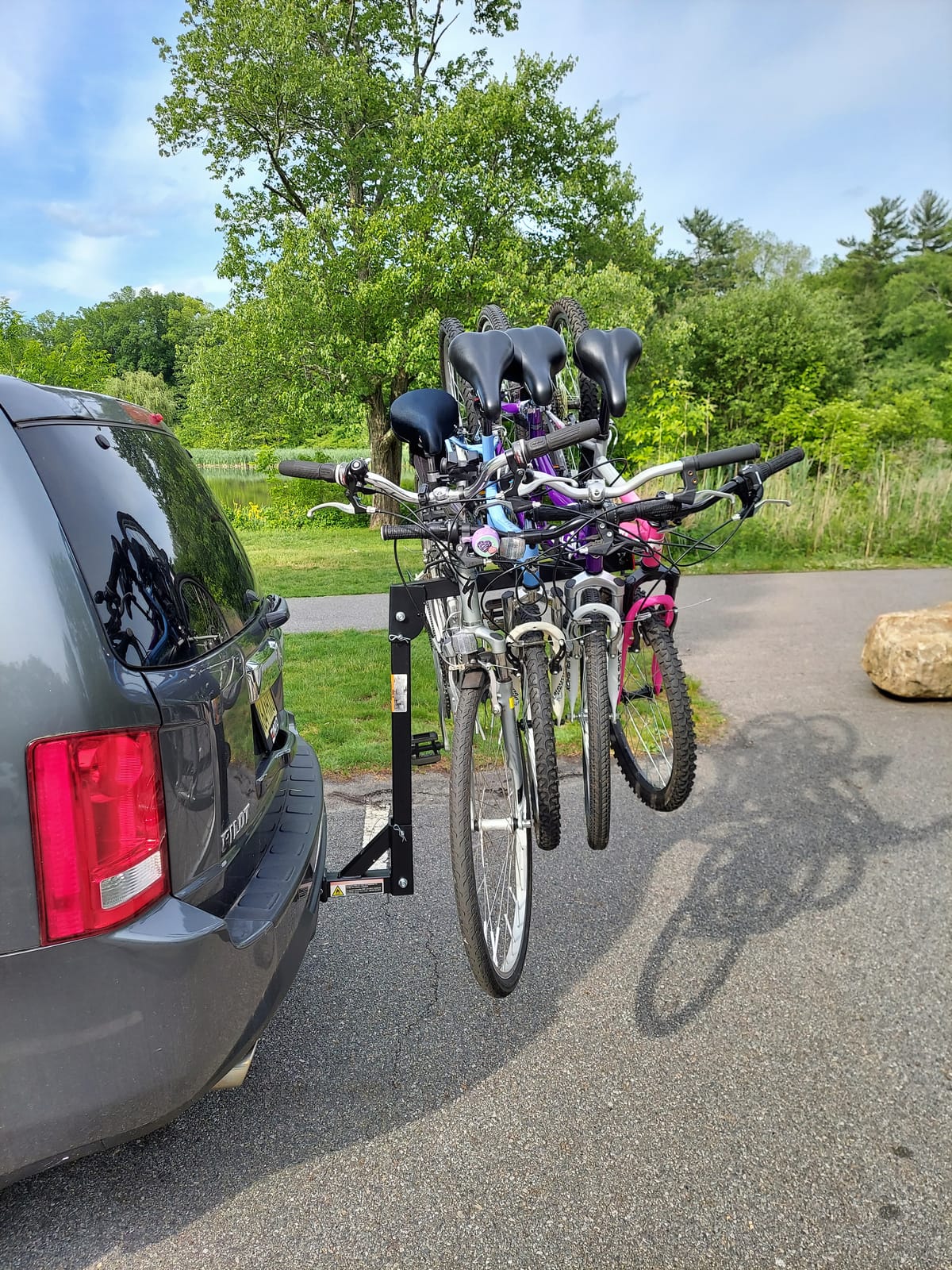 MaxxHaul Hitch Mount 4 Bike Rack 150 lb Capacity Heavy‑Duty Swing Down Design Fits Cars Trucks SUVs and Minivans with Safety Reflector Easy Install (70210) customer photo 2