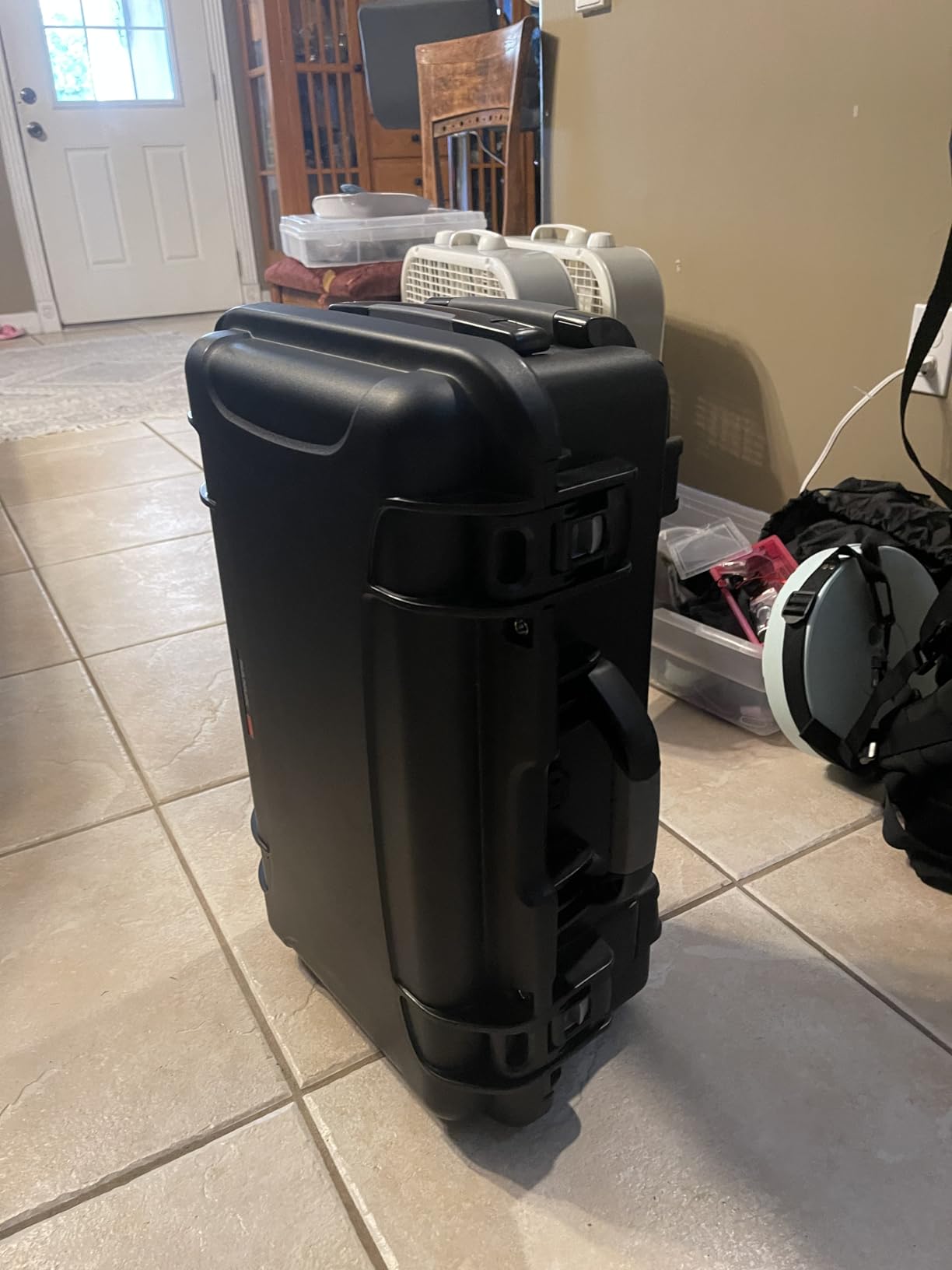 NANUK 935 Hard Case for Camera & Lenses with Padded Divider – Waterproof Equipment Case with Wheels, 22” x 14” x 9” – Dustproof, Impact Resistant, Carry-On Approved for Most Airlines – Black customer photo 2