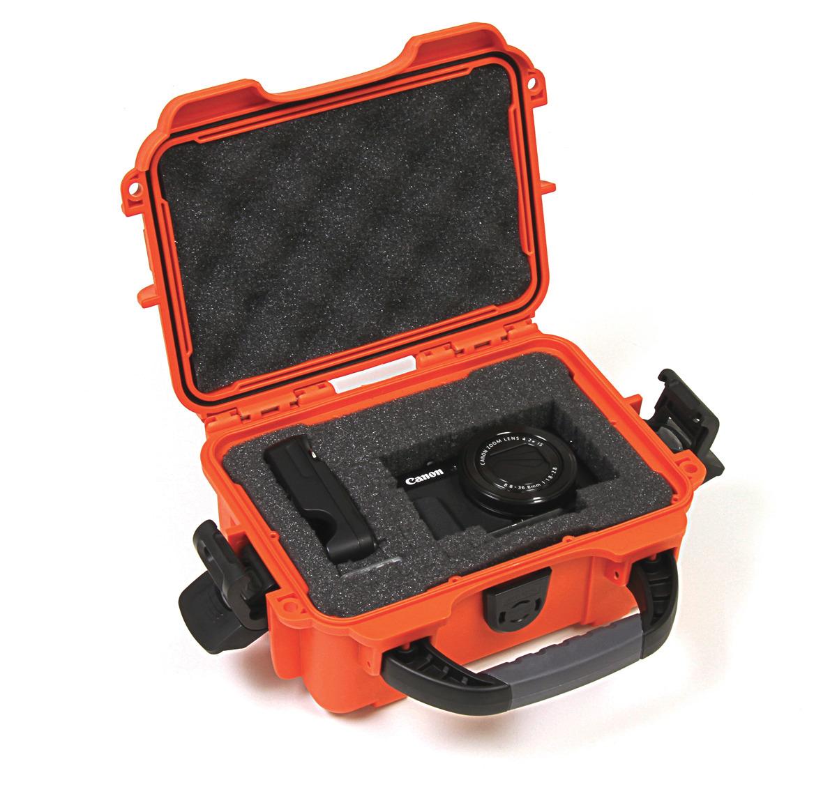 NANUK 903 Hard Case with Foam – IP67 Waterproof, Impact-Resistant Protective Case for Compact Cameras & Small Gear – Dustproof, 9.1