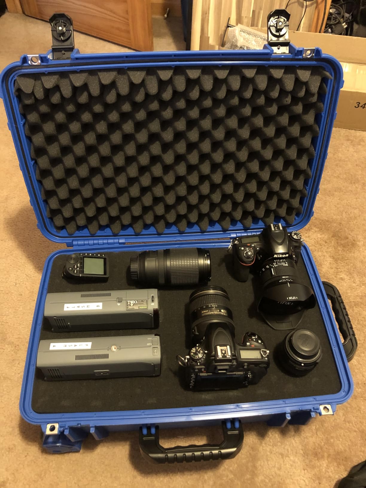 Seahorse 920 Heavy Duty Protective Dry Box Case With Customizable Accuform Foam - USA Made for Professional Photographers/TSA Approved/Mil Spec / IP67 Waterproof customer photo 2