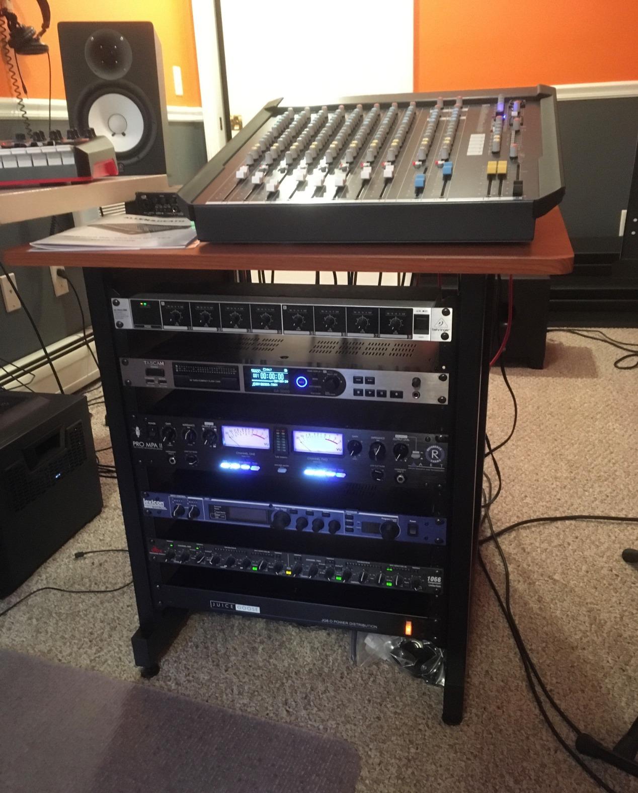 On-Stage WS7500 Series Workstation Rack Cabinet, Black customer photo 2