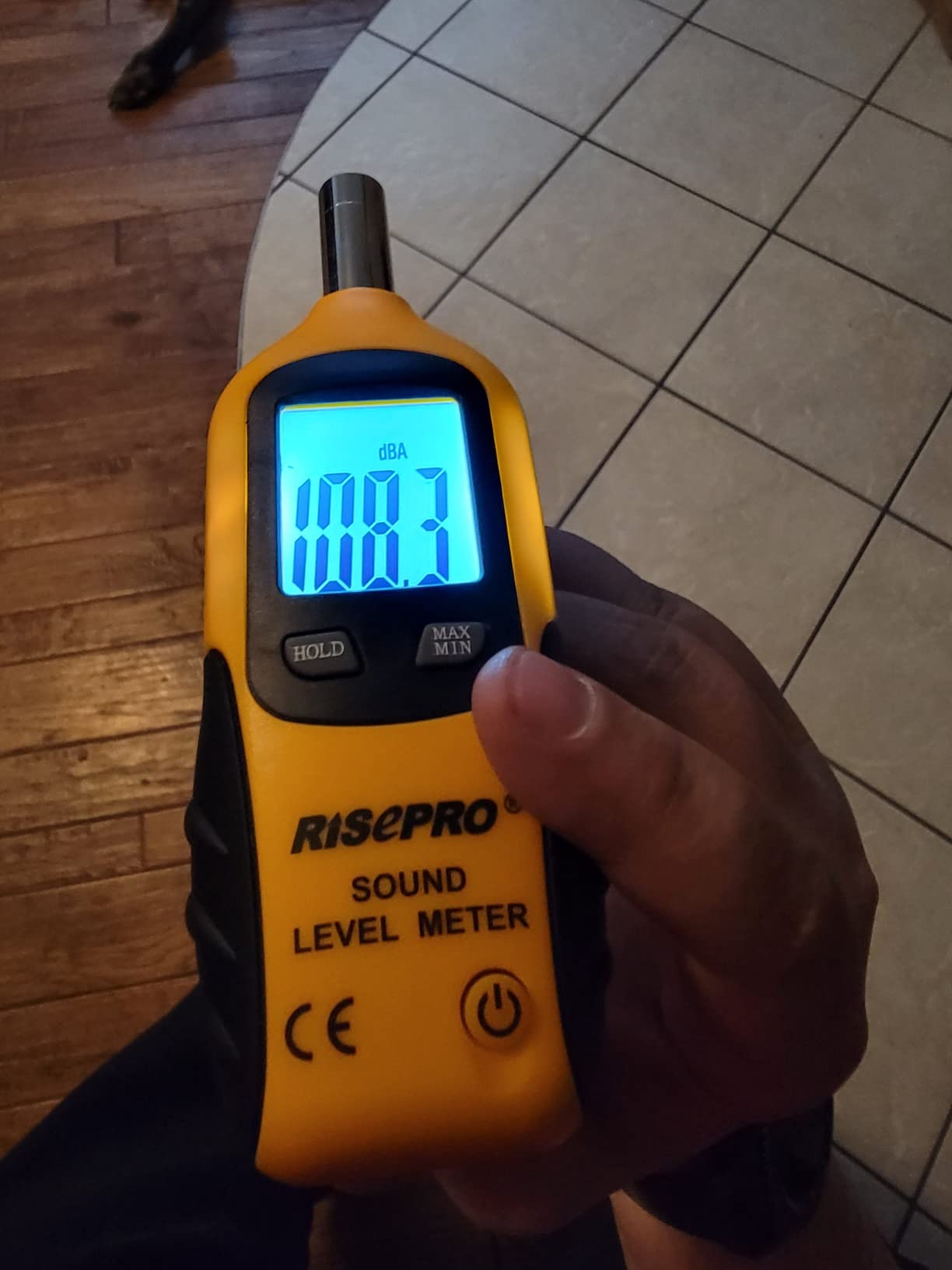 Decibel Meter, RISEPRO® Digital Sound Level Meter 30 – 130 dB Audio Noise Measure Device Backlight MAX/MIN, Data Hold Auto Power Off Dual Ranges HT-80A customer photo 2
