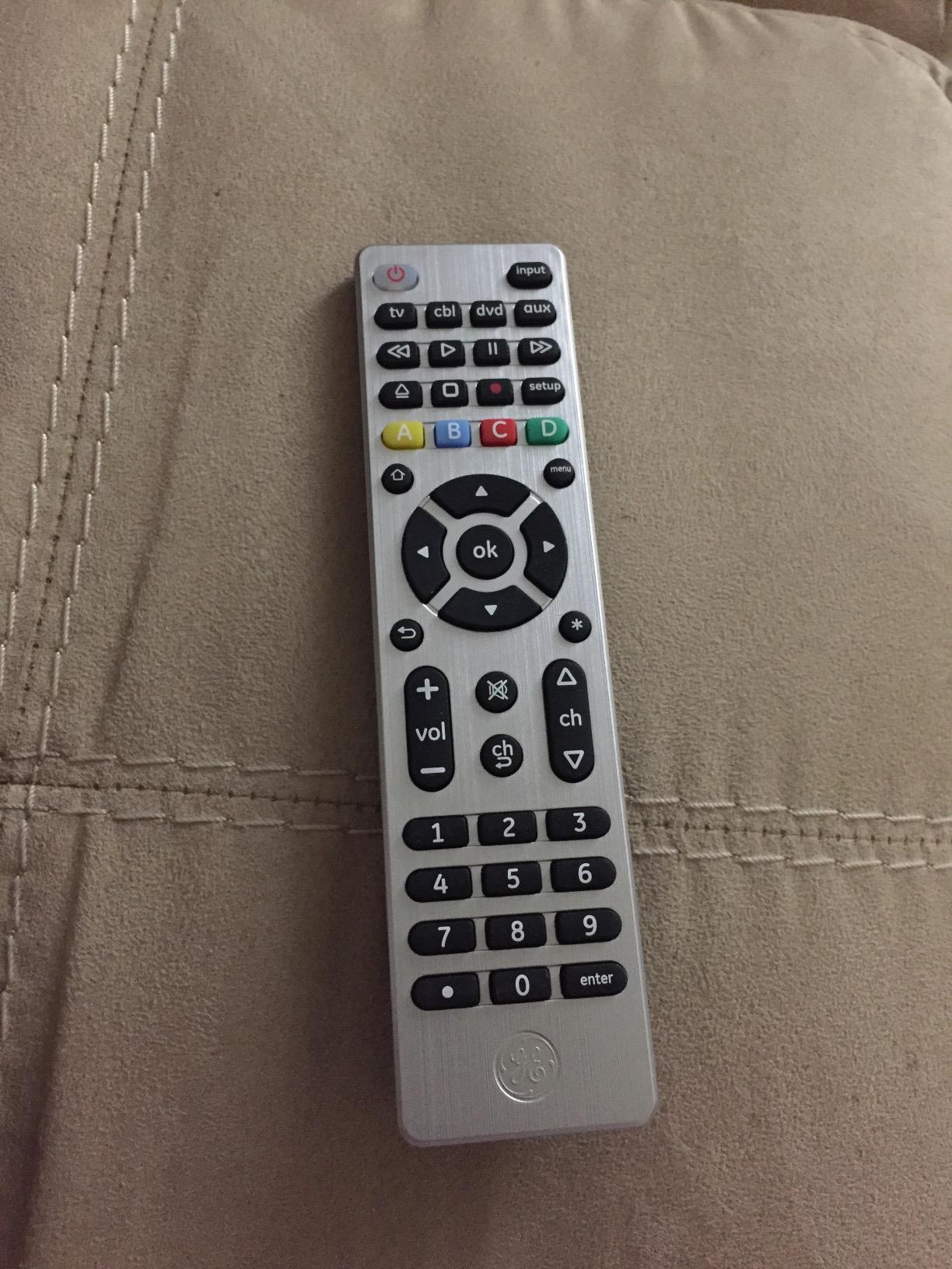 GE Universal Remote Control for Samsung LG RokuTV Vizio Sony Philips Sharp customer photo 2
