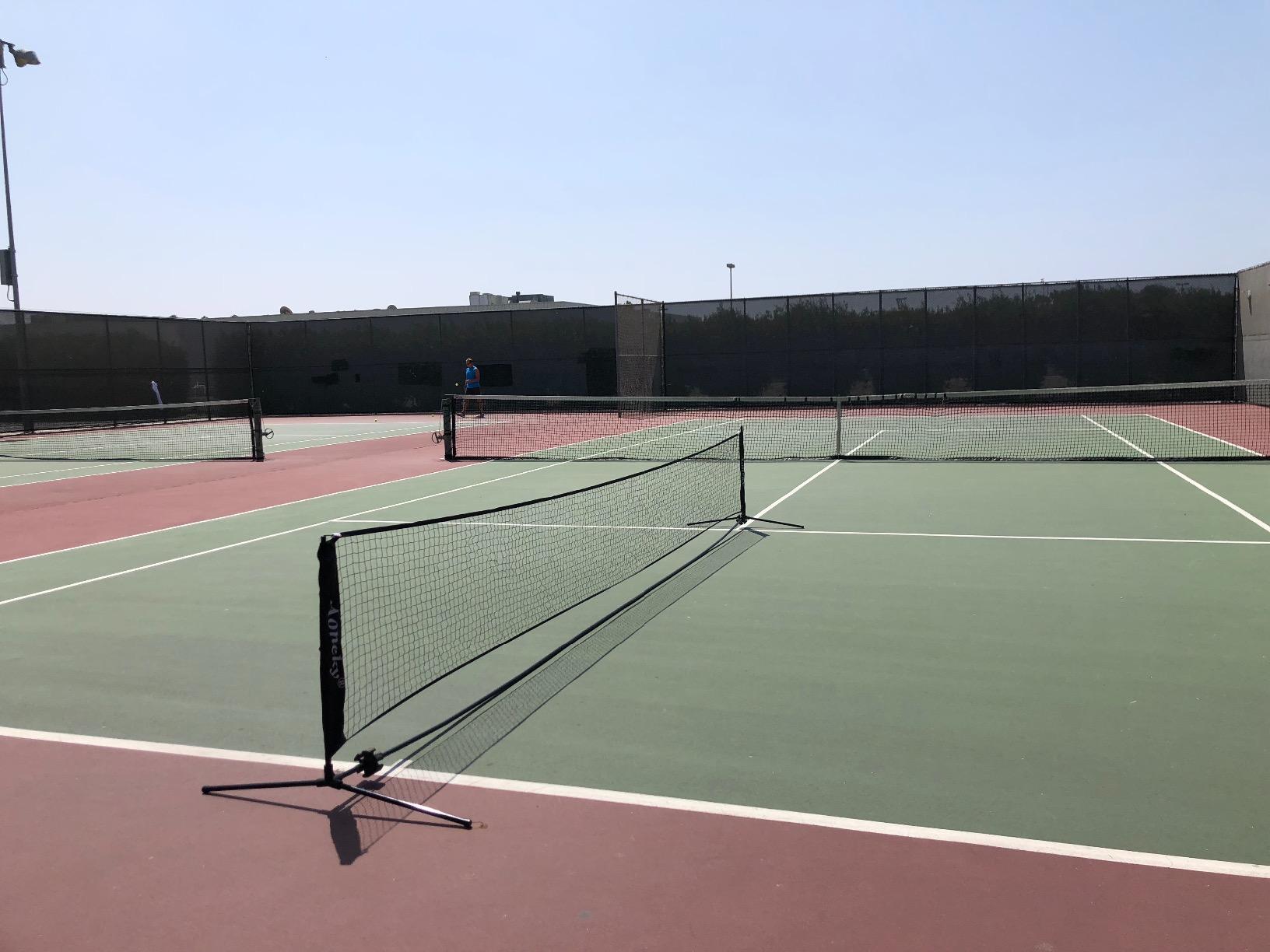 Aoneky Mini Portable Tennis Net for Driveway - Kids Soccer Tennis Net - Pickleball Net customer photo 1