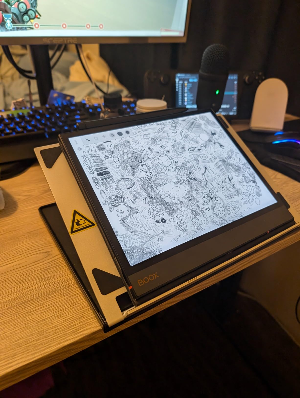 XP-PEN AC18 Multifunctional Metal Drawing Pen Tablet Stand for Pen Display Drawing Graphic Monitor Prevented Skidding Stander Holder customer photo 1
