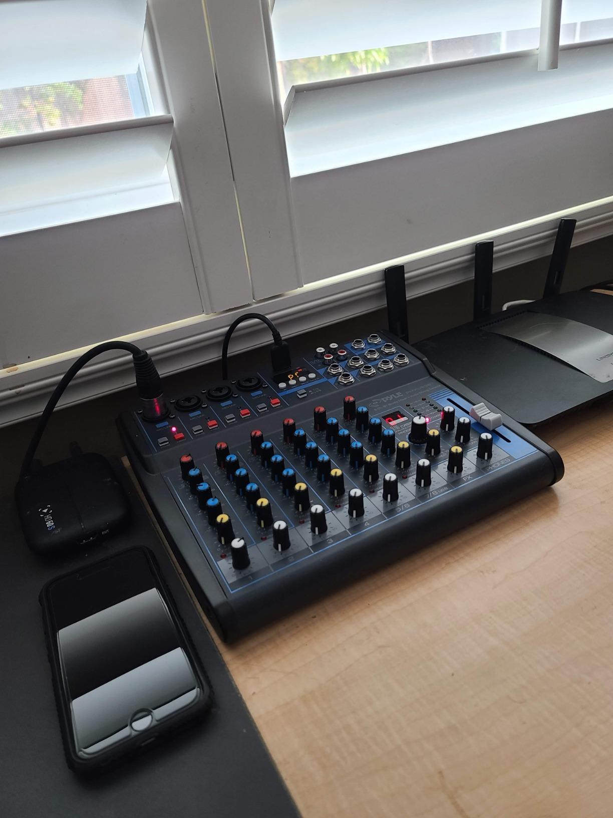 Pyle 8 Channel DJ Audio Mixer, Bluetooth, DSP FX, USB, Audio Interface customer photo 2
