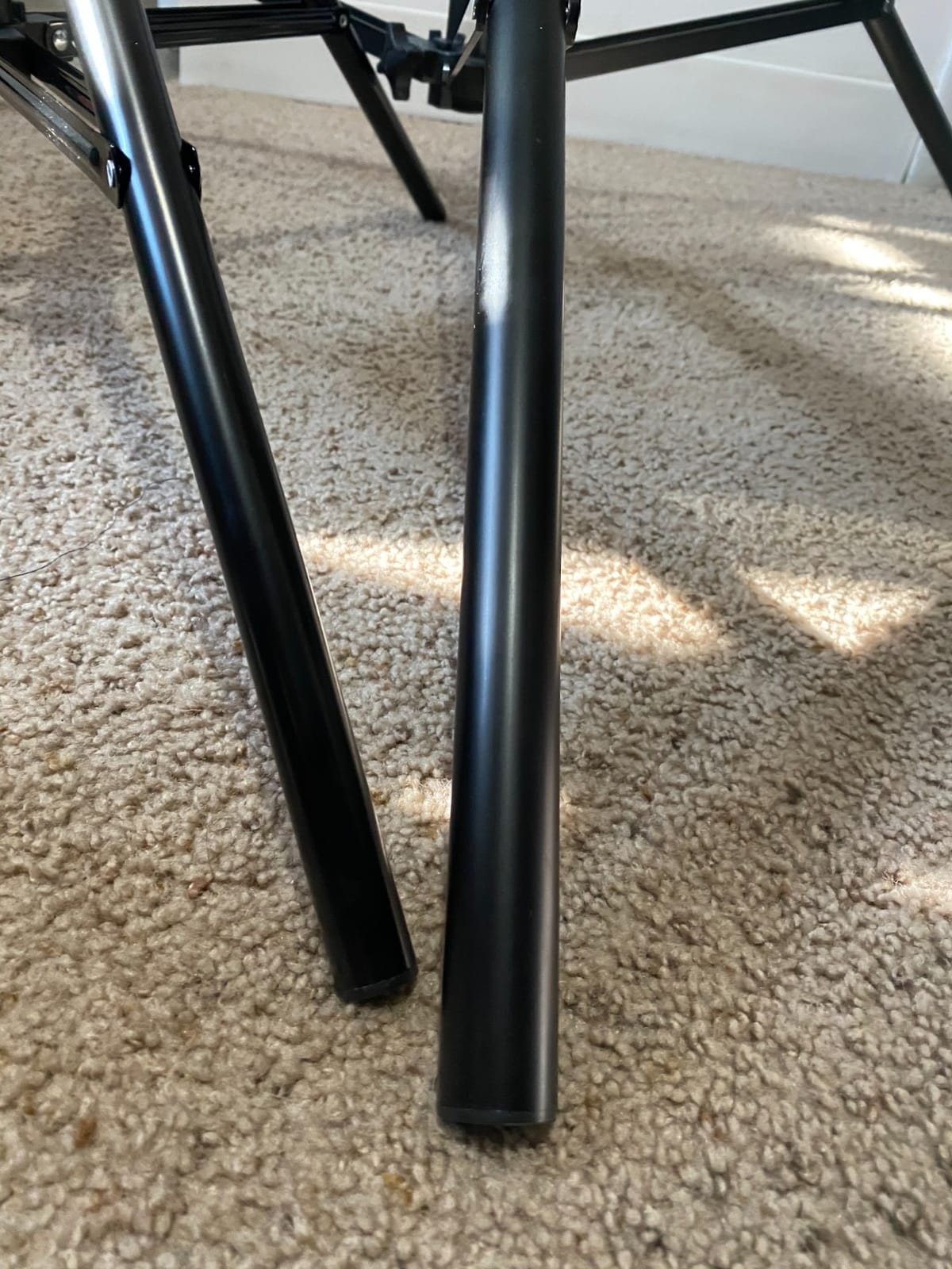 Neewer Photography Light Stand, 3-6.6ft/92-200cm Adjustable Sturdy Tripod Stand for Reflectors, Softboxes, Lights, Umbrellas, Load Capacity: 17.6lb/8kg customer photo 1