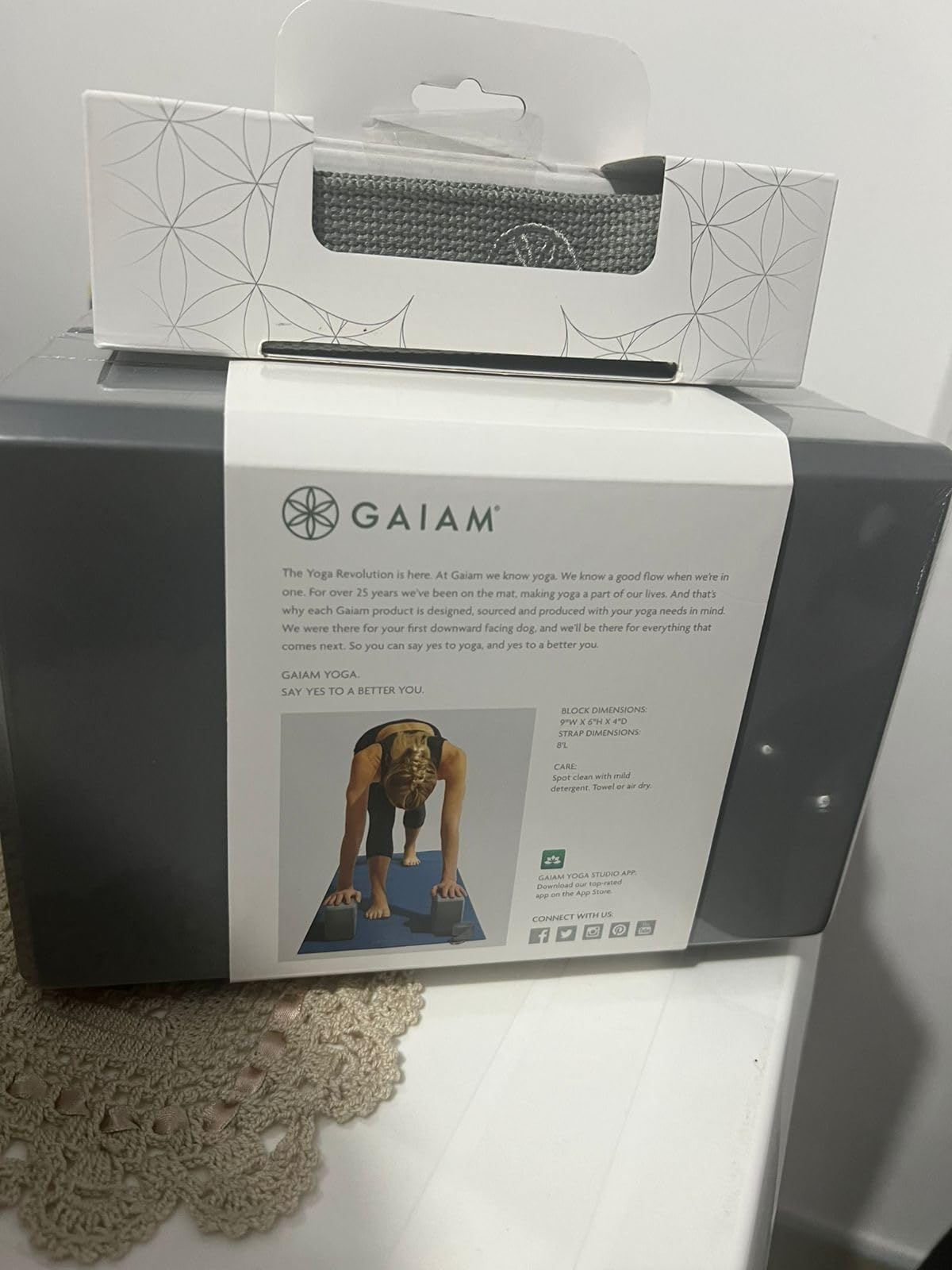 Gaiam Yoga Block - Supportive Latex-Free Eva Foam - Soft Non-Slip Surface with Beveled Edges for Yoga, Pilates, Meditation customer photo 1