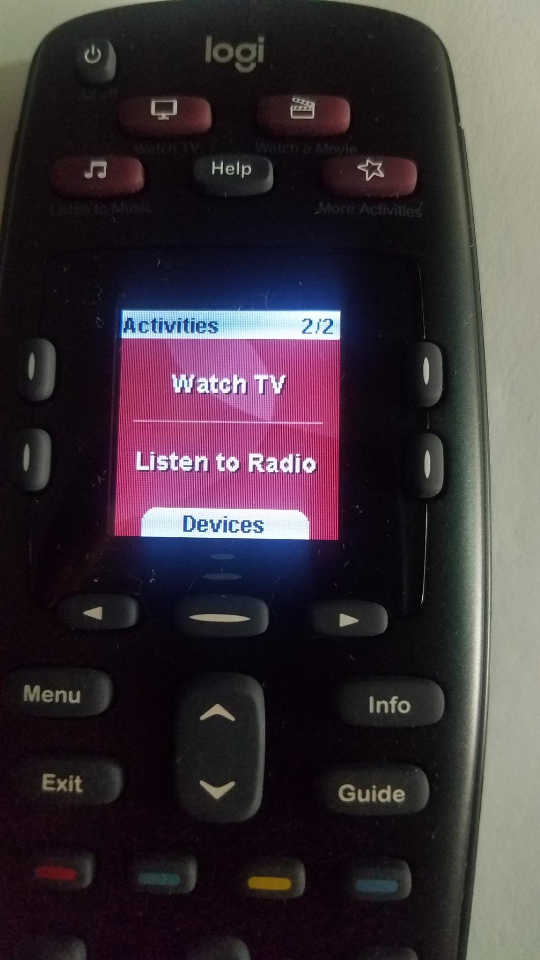 Logitech Harmony 665 Advanced Remote Control customer photo 1