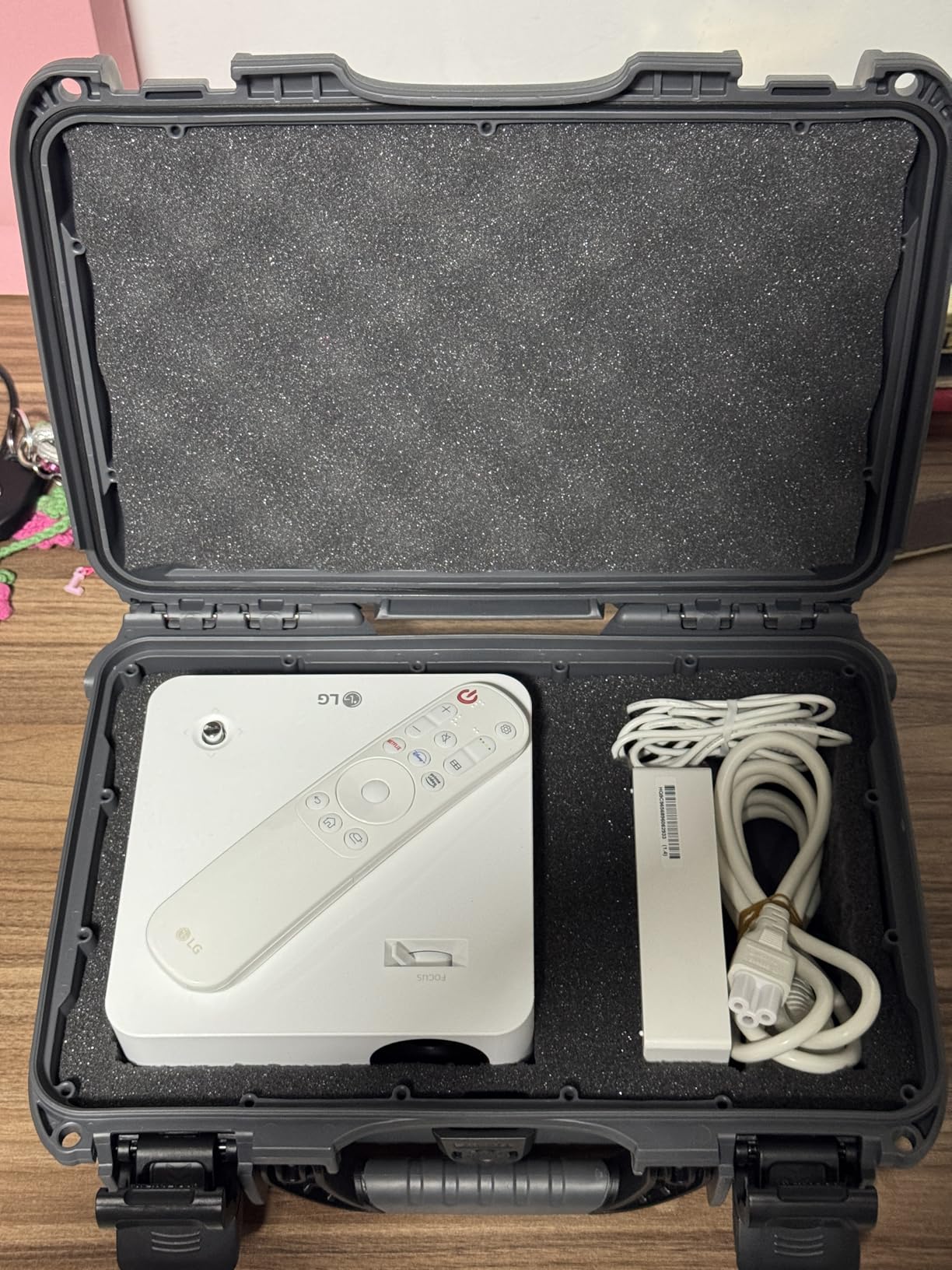 NANUK 909 Travel Hard Case with Customizable Cubed Foam – Waterproof Camera Case, 12.6” x 9” x 4.4”, Lightweight, Lockable, Dustproof, Impact-Resistant & Durable Protective Case – Graphite customer photo 1