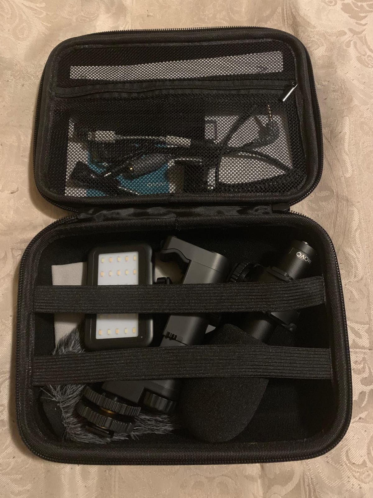 Movo Vlog Kit V7 - YouTube Starter Kit with Grip, Stereo Microphone, Light and Wireless Remote Vlogging Kit for iPhone, Android - iPhone Vlogging Kit customer photo 1