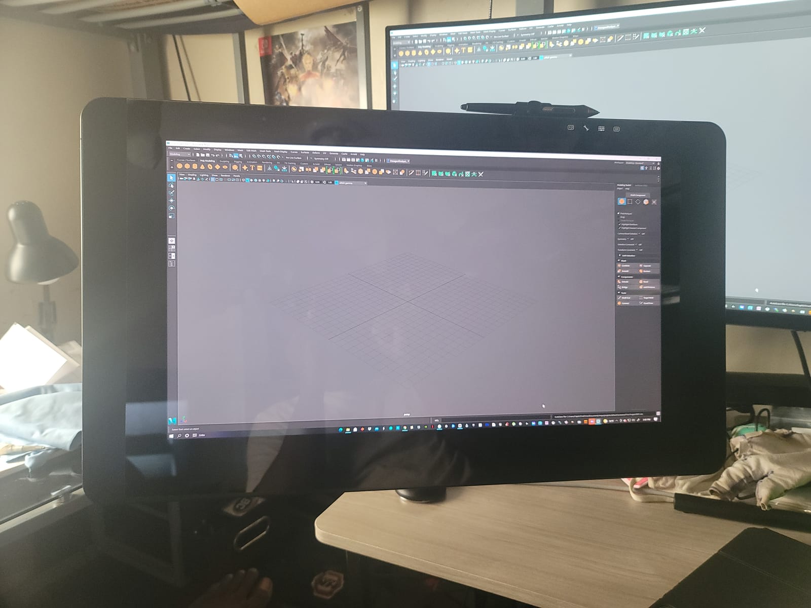 Wacom Cintiq Pro 24, Drawing Tablet with 4K Touchscreen & ProPen 2 customer photo 2