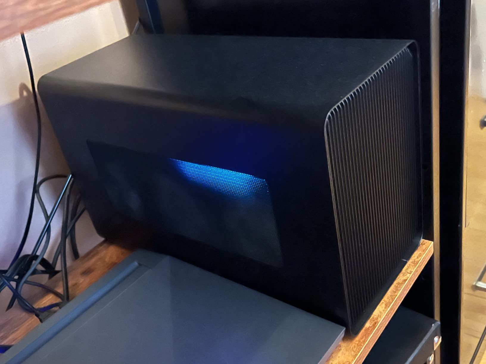 Razer Core X Aluminum External GPU Enclosure (eGPU): Compatible with Windows & MacOS Thunderbolt 3 Laptops, NVIDIA/AMD PCIe Support, 650W PSU, Classic Black customer photo 1