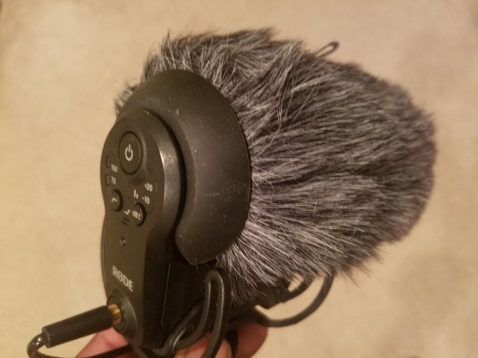 RØDE DeadCat VMP+ Windshield for VideoMic Pro+ Artificial Fur Wind Shield customer photo 1
