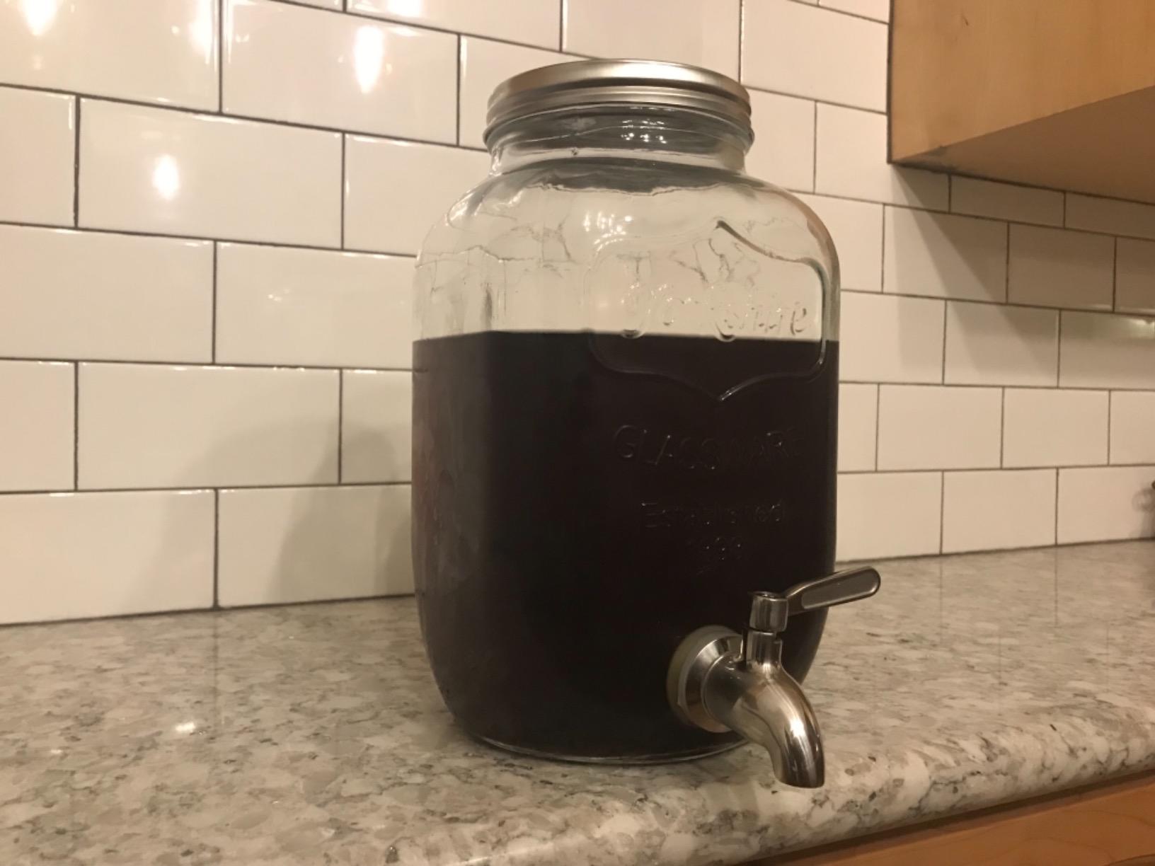 Original Grind Coffee Co.,1 Gallon Cold Brew Coffee Maker,Easy Pour Stainless Steel Spigot Tap,Extra Thick Glass Pitcher Brewing System Iced Coffee Maker,Refrigerator Safe Storage customer photo 2