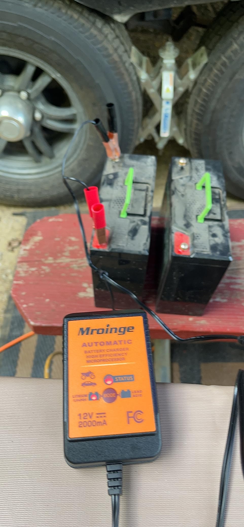 Mroinge MBC022, 12V 2A Lead Acid & Lithium(LiFePO4) Automatic Trickle Battery Charger Smart Battery Maintainer for Car Motorcycle Lawn Mower Boat ATV SLA AGM Gel Lithium(LiFePO4) and More Batteries customer photo 1