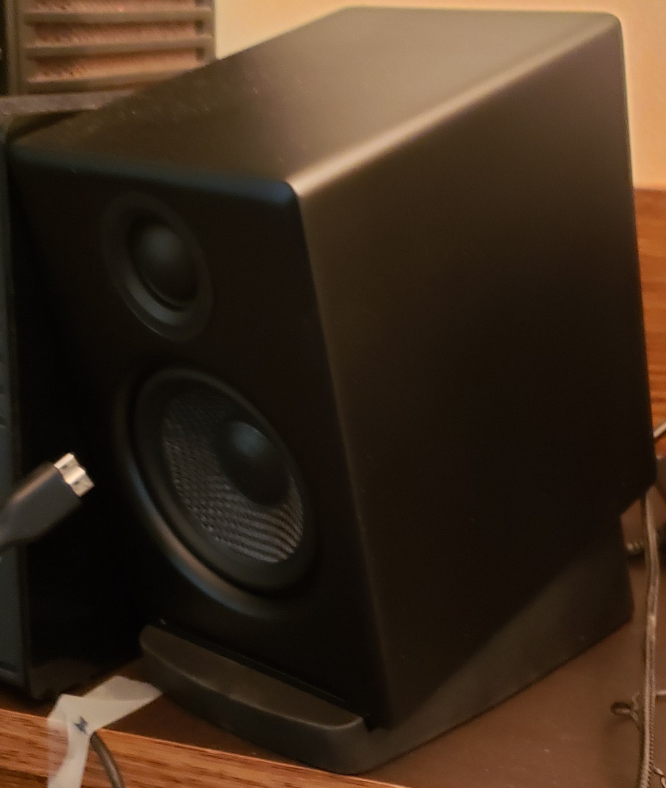 Audioengine A2+ Wireless Computer Speakers – Bluetooth Desktop Speakers customer photo 2