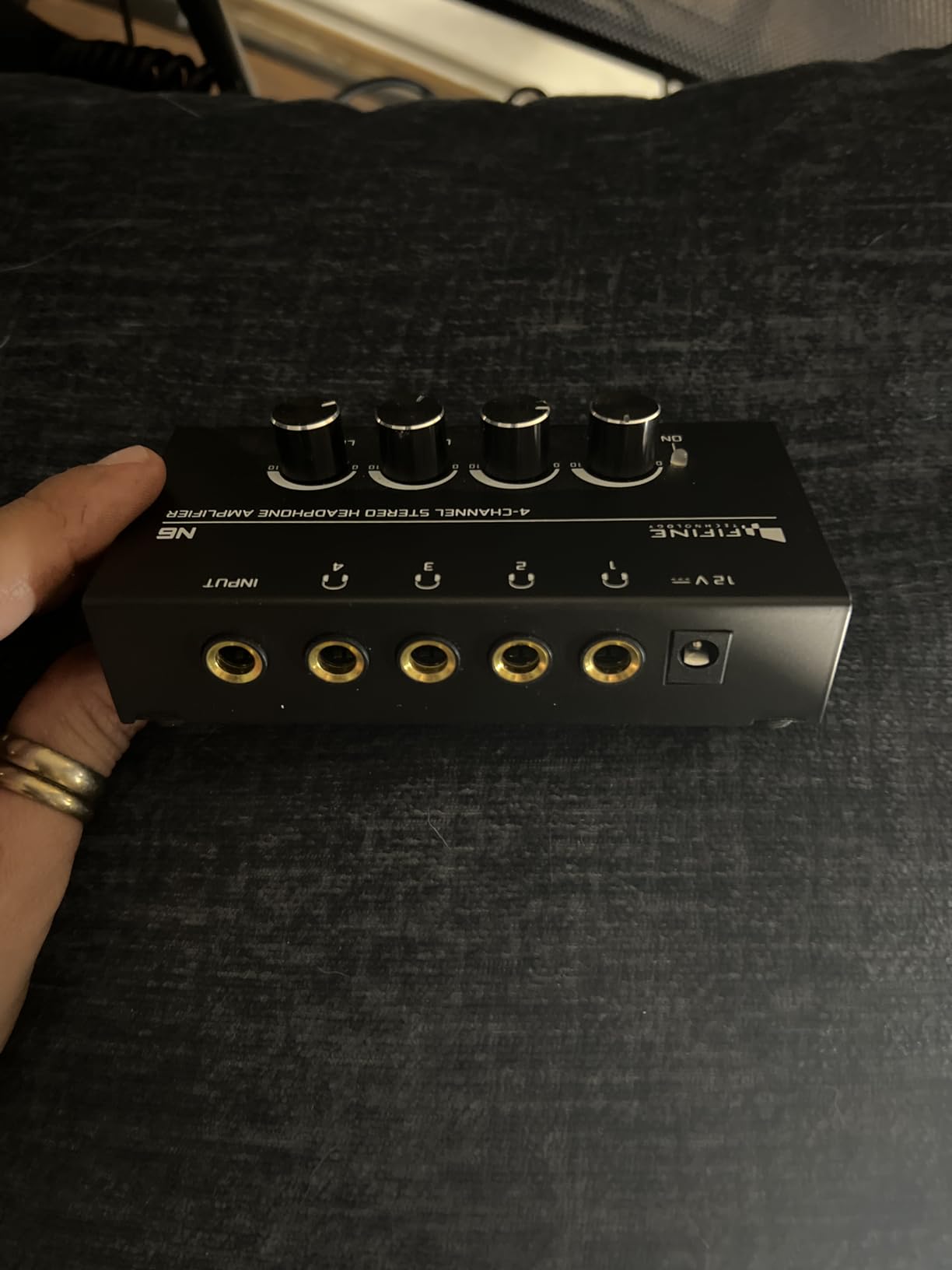 FIFINE N6 4 Channels Metal Stereo Headphone Amplifier for Audio Mixer customer photo 1