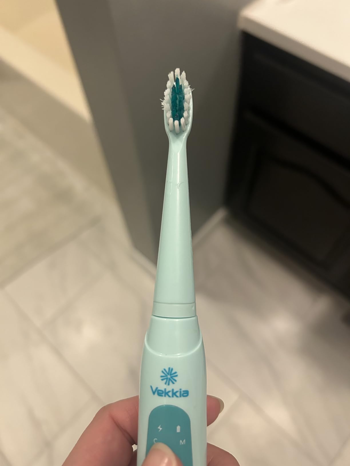 Vekkia Sonic Rechargeable Kids Electric Toothbrush(Blue) customer photo 2
