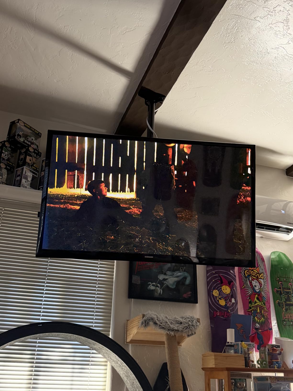 PERLESMITH Ceiling TV Mount for 26-65 inch Flat Screen Displays, Max VESA 400x400mm, Hanging Adjustable Ceiling TV Bracket Fits Most LCD LED OLED 4K TVs, Pole Ceiling Mount Holds up to 110lbs, PSCM2 customer photo 2