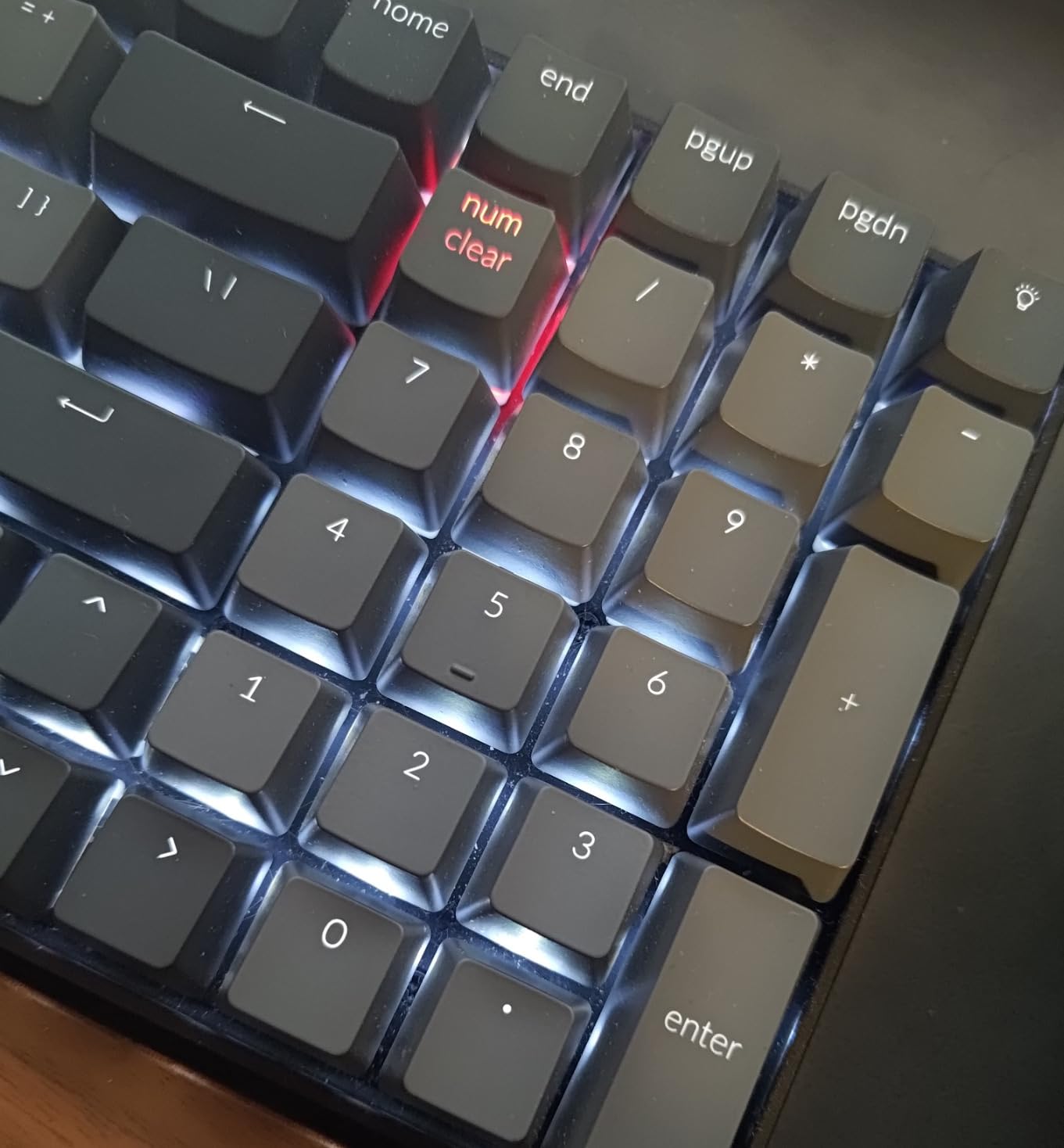 Keychron K4 96% Layout 100 Keys Wireless Bluetooth 5.1/Wired USB Mechanical Gaming Keyboard with Keychron Super Brown Switch White LED Backlight N-Key Rollover for Mac Windows PC-Version 2 customer photo 2
