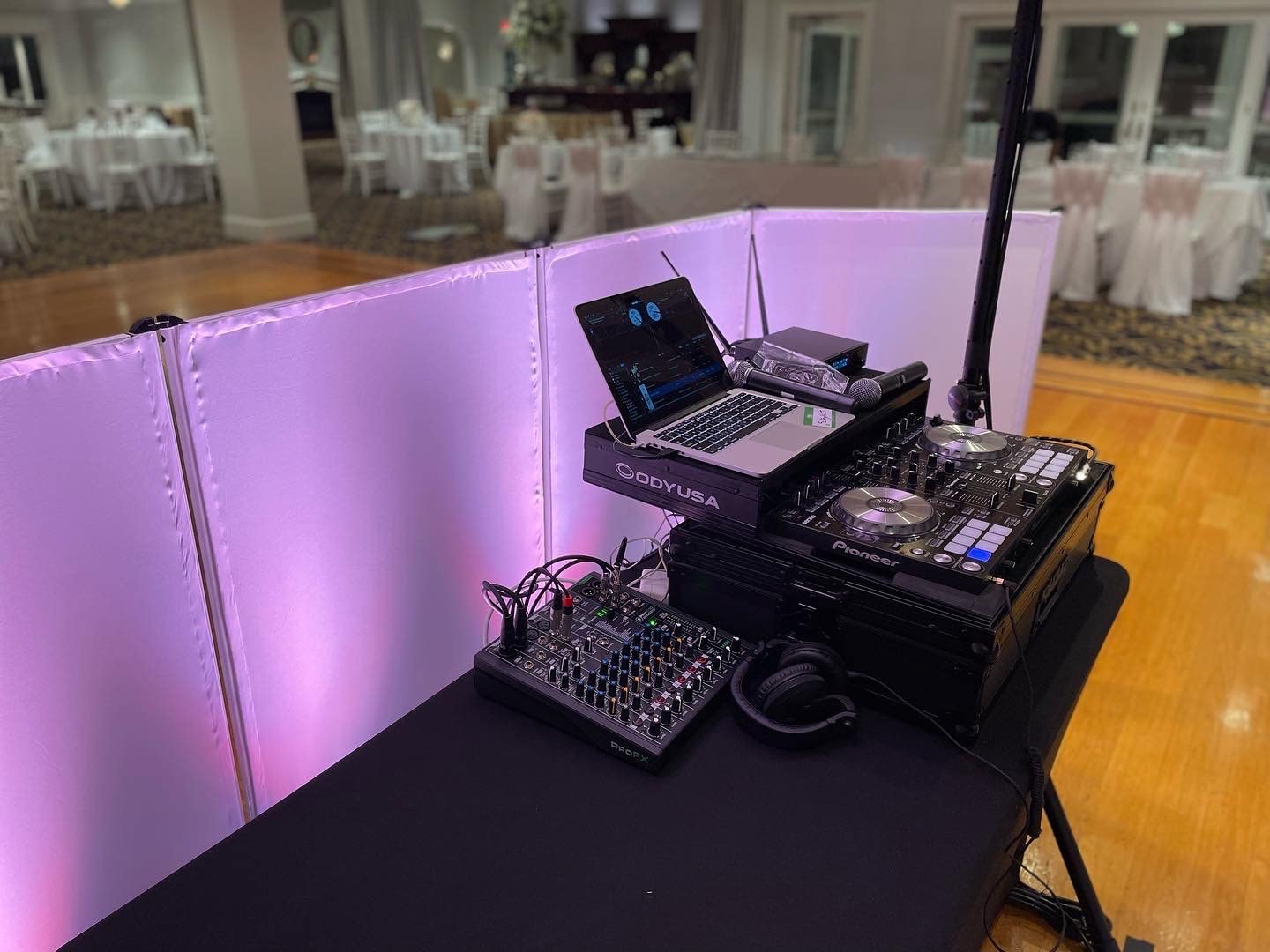 Mackie ProFX10v3 10-Channel Mixer, USB Recording, GigFX Effects customer photo 1