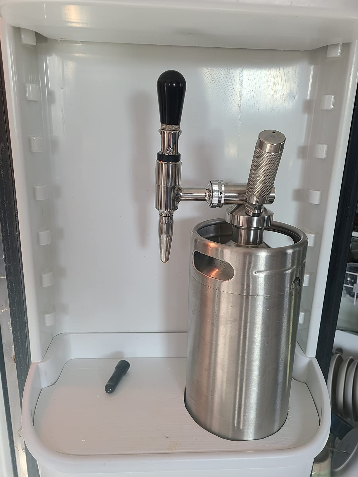 The Original Royal Brew Nitro Cold Brew Coffee Maker - Gift for Coffee Lovers - 128 oz Extra Large Home Keg, Nitrogen Gas System Coffee Dispenser Kit customer photo 1