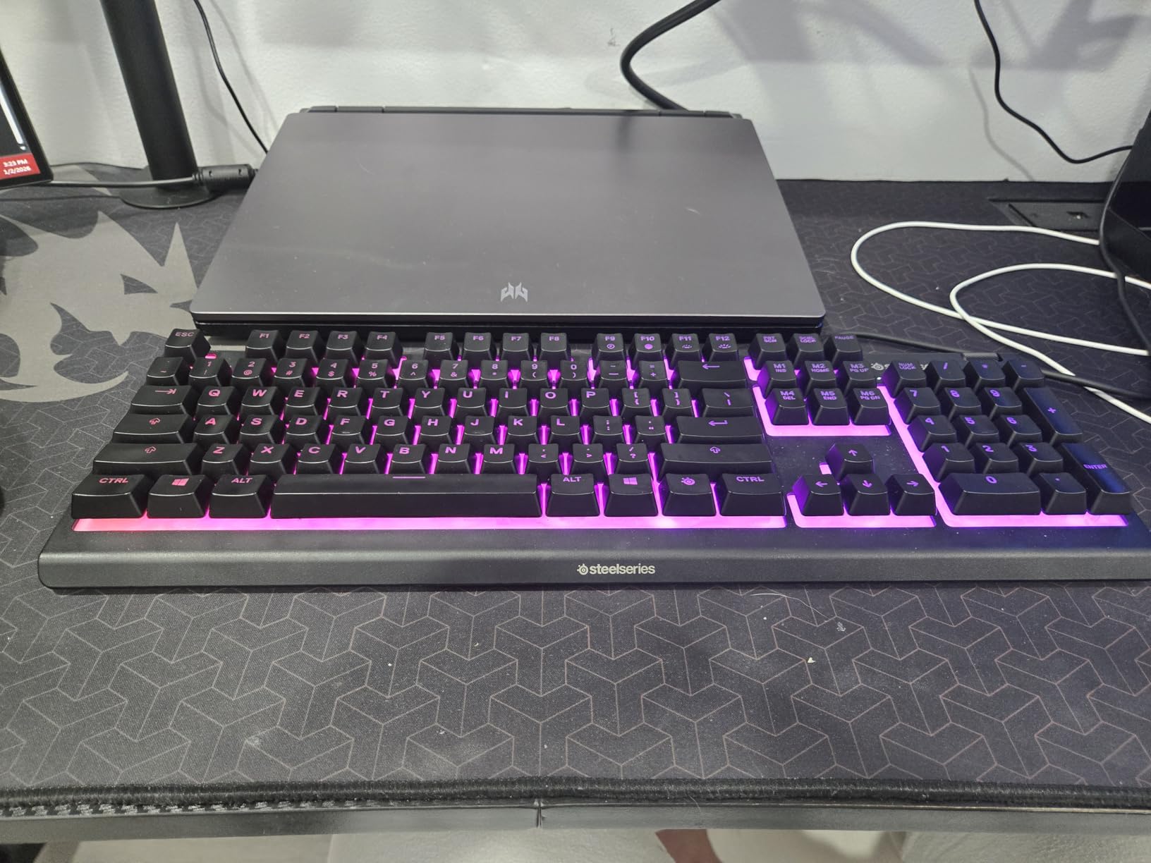 SteelSeries Apex 3 RGB Gaming Keyboard – 10-Zone RGB Illumination – IP32 Water Resistant – Premium Magnetic Wrist Rest (Whisper Quiet Gaming Switch) customer photo 2