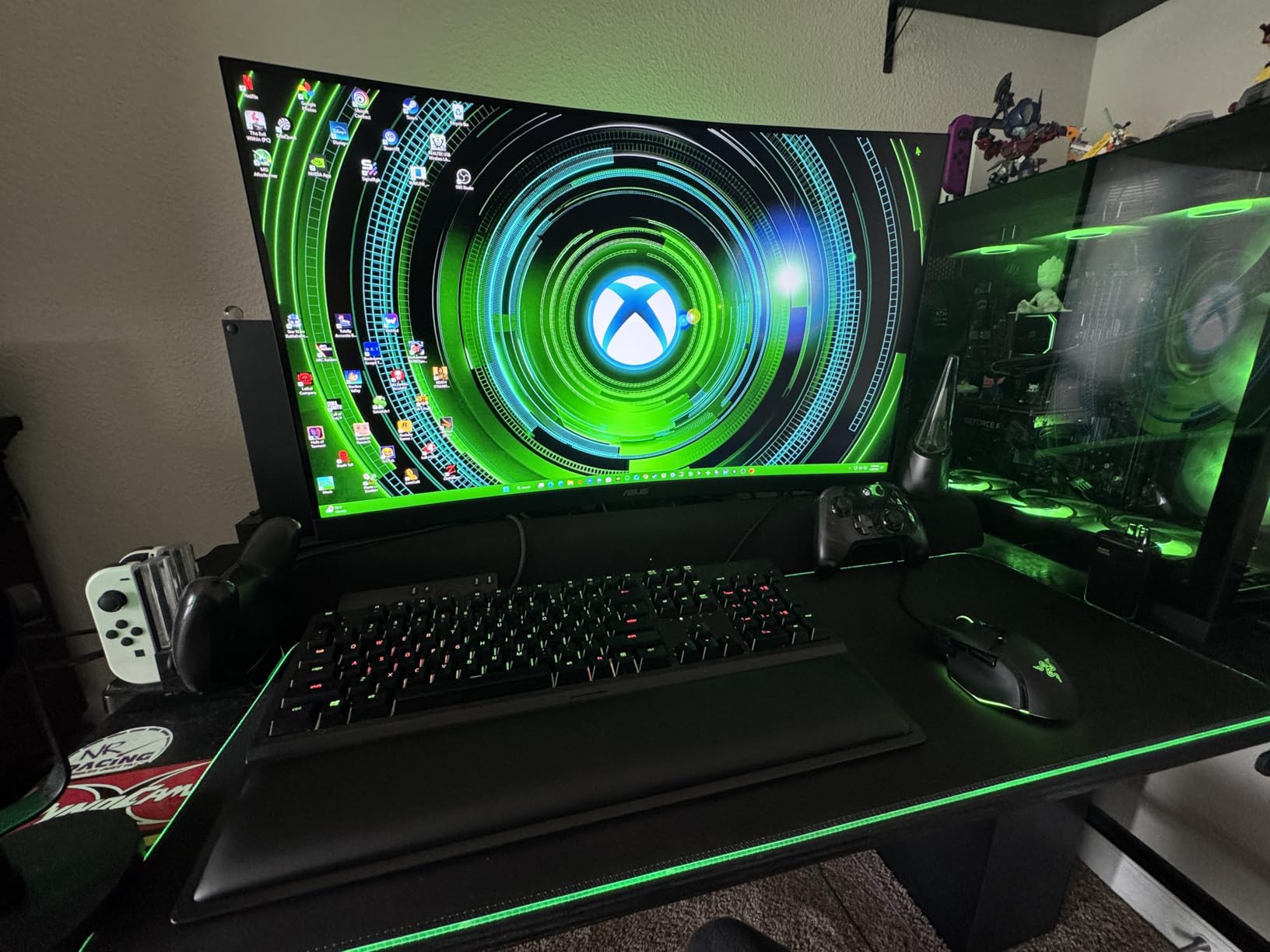 Razer Ergonomic Wrist Rest for Full-Sized Keyboards, Classic Black customer photo 2
