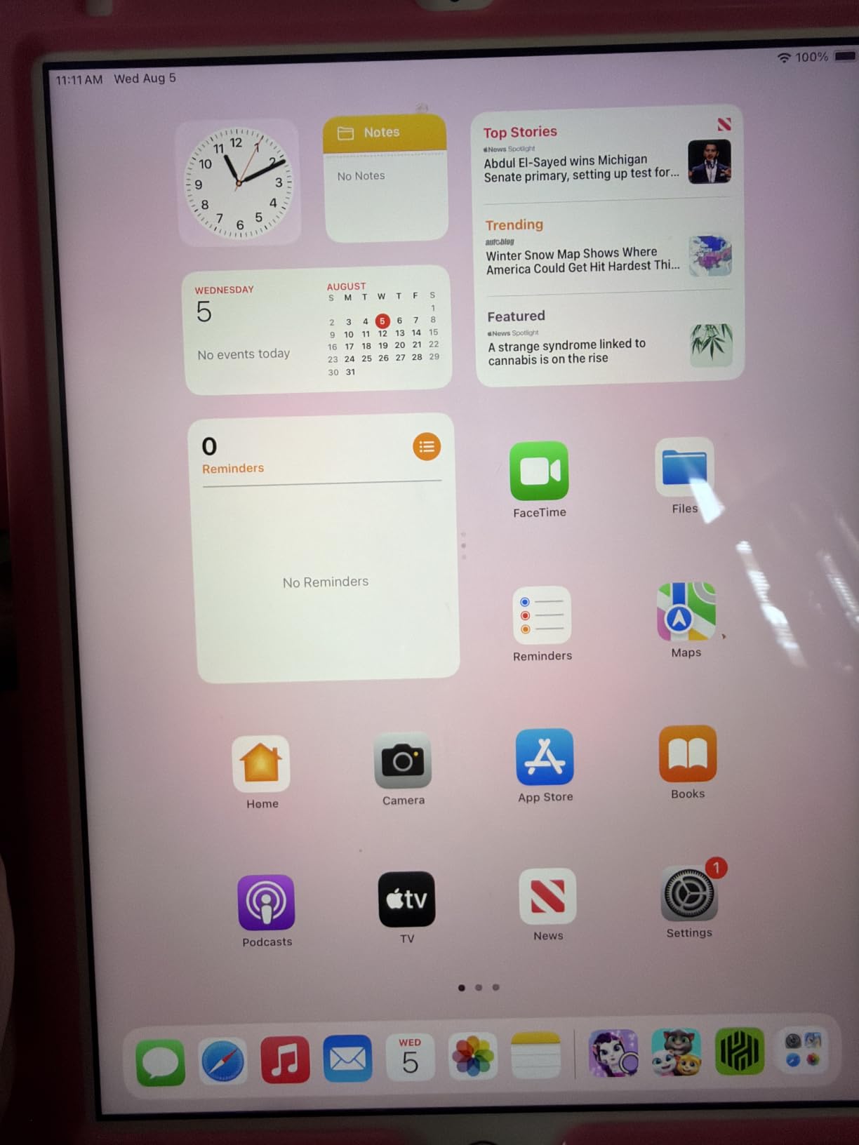 Apple 2019 iPad 10.2-inch, Wi-Fi, 128GB - Space Gray (Renewed) customer photo 2