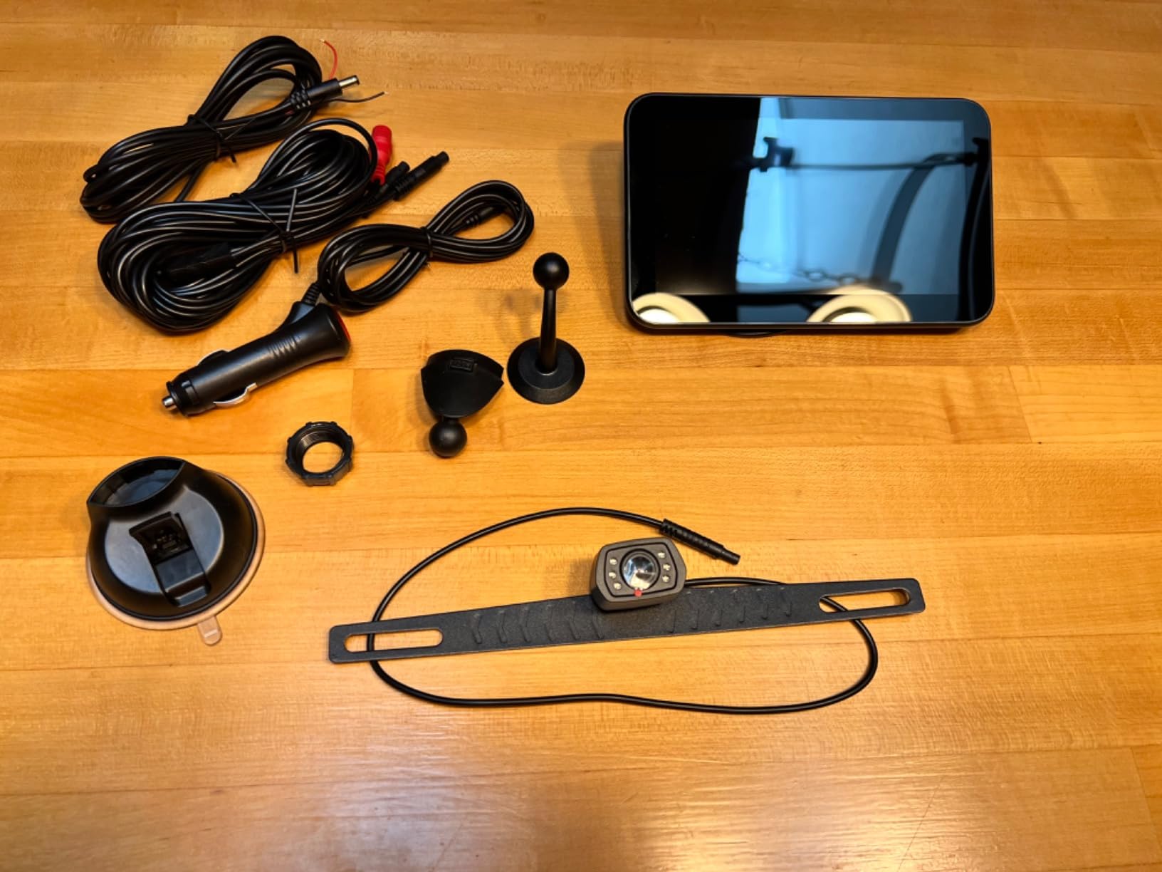 ZEROXCLUB HD 1080P Wired License Plate Backup Camera with 7