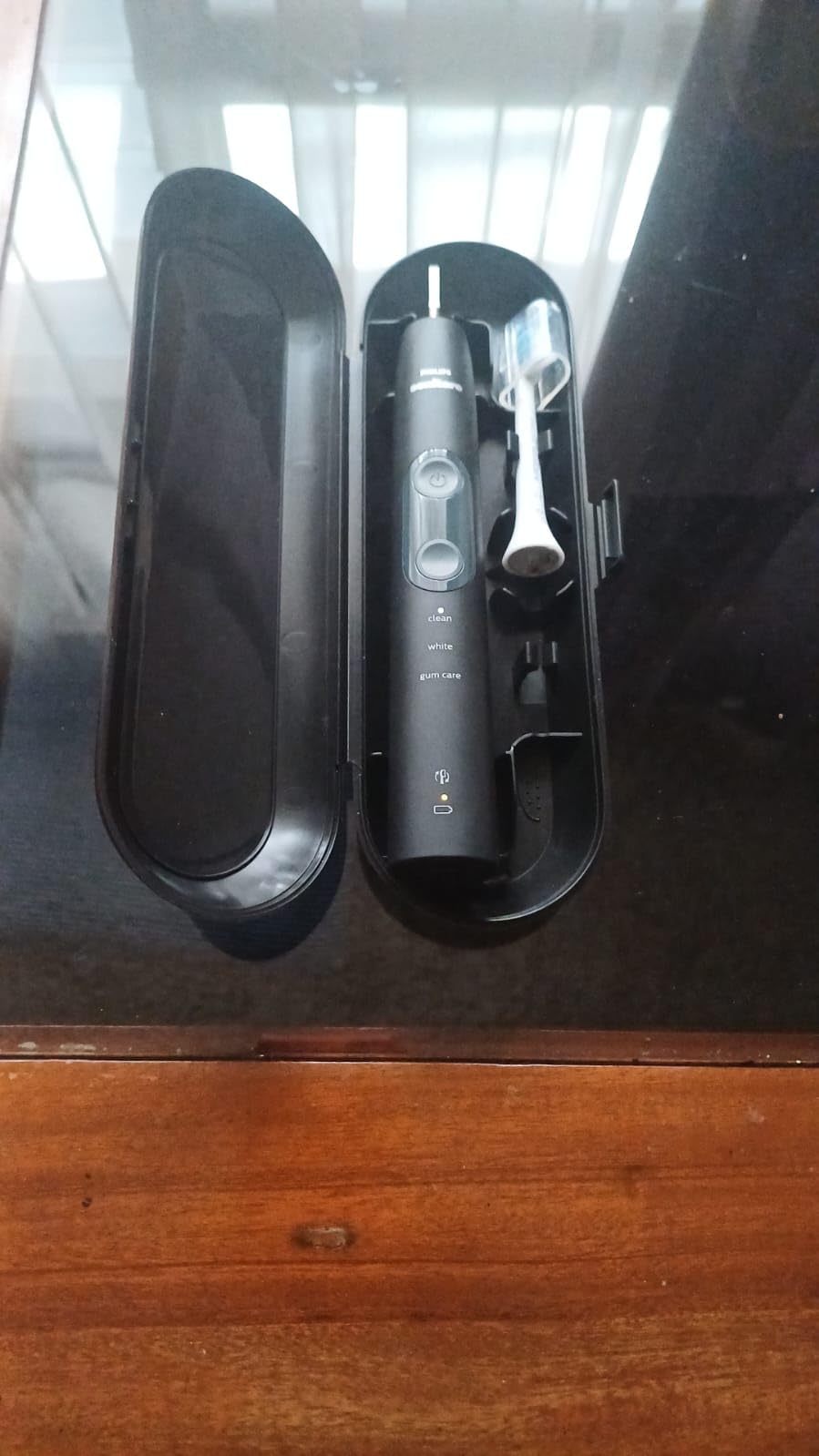 Philips Sonicare 5300 Rechargeable Electric Toothbrush, 3 Brush Head, Black customer photo 1
