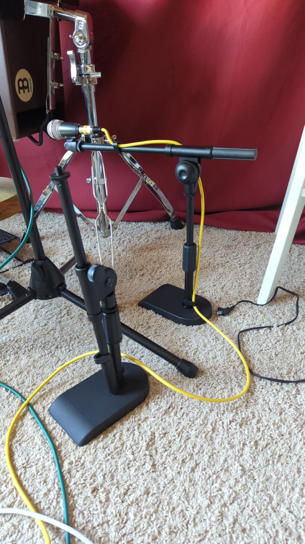 InnoGear Adjustable Desk Microphone Stand, Weighted Base with Soft Grip Twist Clutch, Boom Arm, 3/8/'' and 5/8/'' Threaded Mounts for Blue Yeti and Blue Snowball, Kick Drums, Guitar Amps, Black customer photo 2