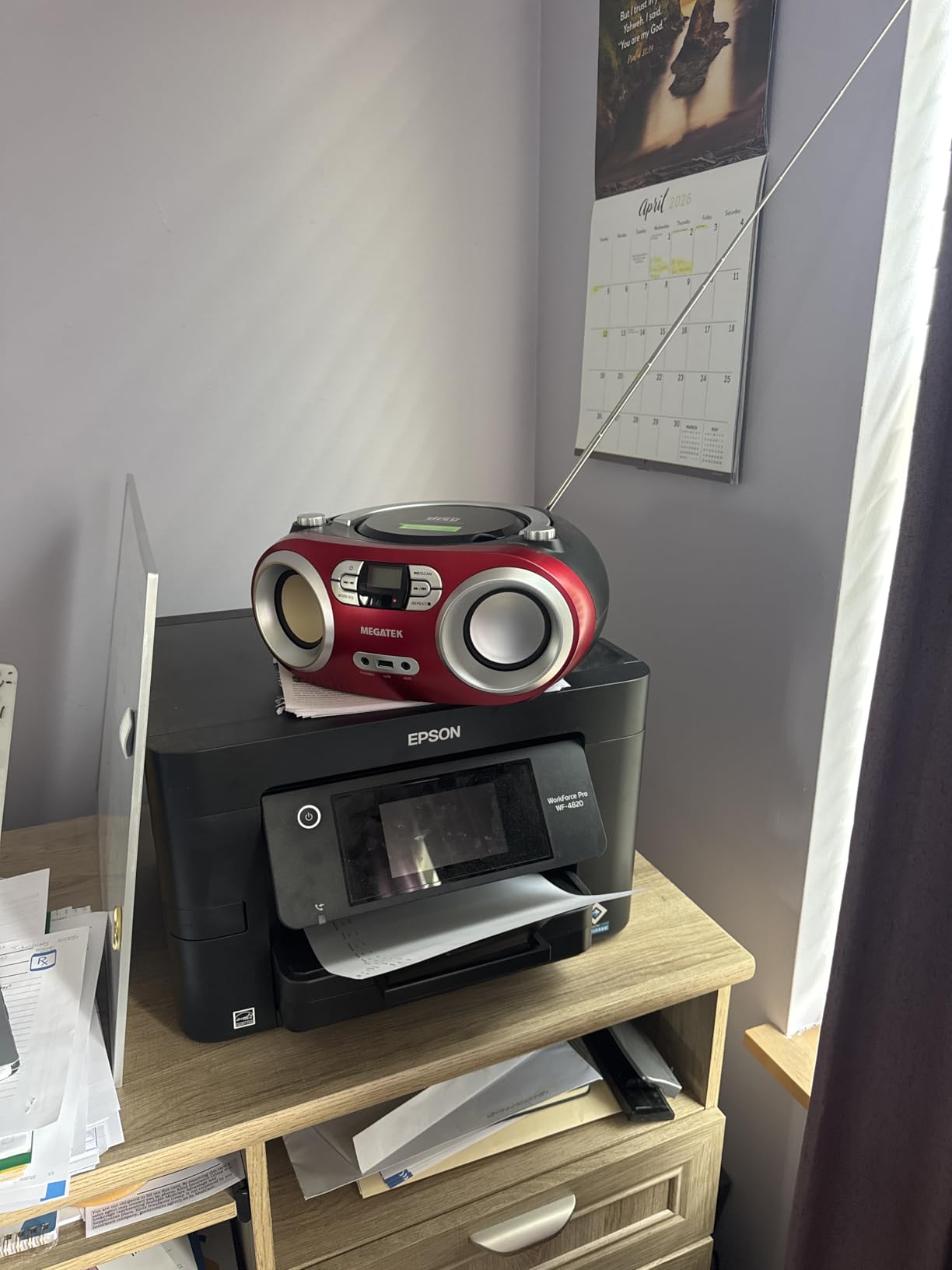 MEGATEK Portable CD Player Boombox with Bluetooth & FM Radio – Black customer photo 2