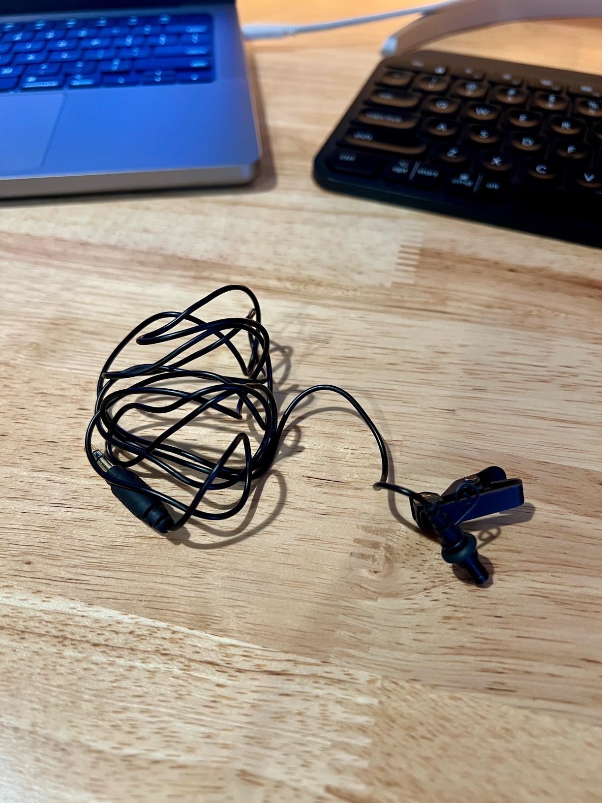 RØDE Lavalier GO Professional Lavalier/Lapel Microphone Broadcast customer photo 1
