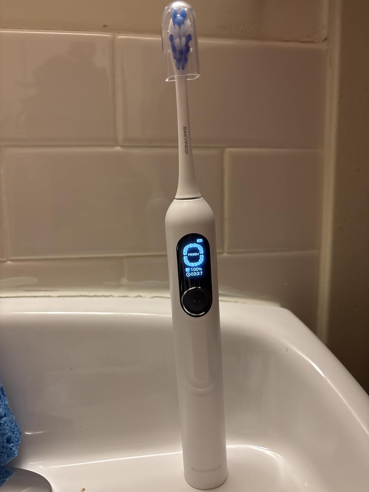 SAKYPRORAL Kids Electric Toothbrush for Teens Tween (6-15Y), Smart AI Screen with Brushing Score, Soft Bristles, Visual Timer for Braces, 150 Days Battery with Travel Case (Blue) customer photo 2