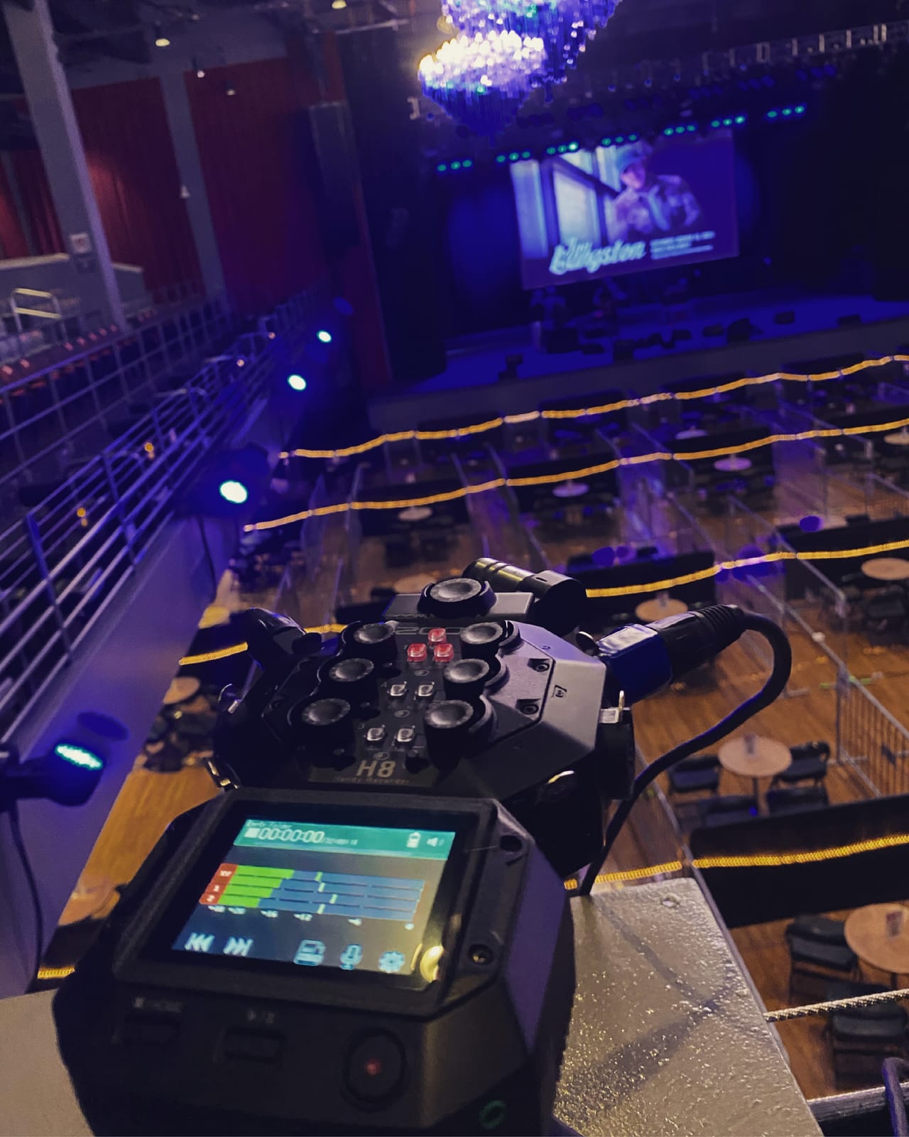 Zoom H8 Recorder for Musicians, Podcasters & Filmmakers customer photo 1