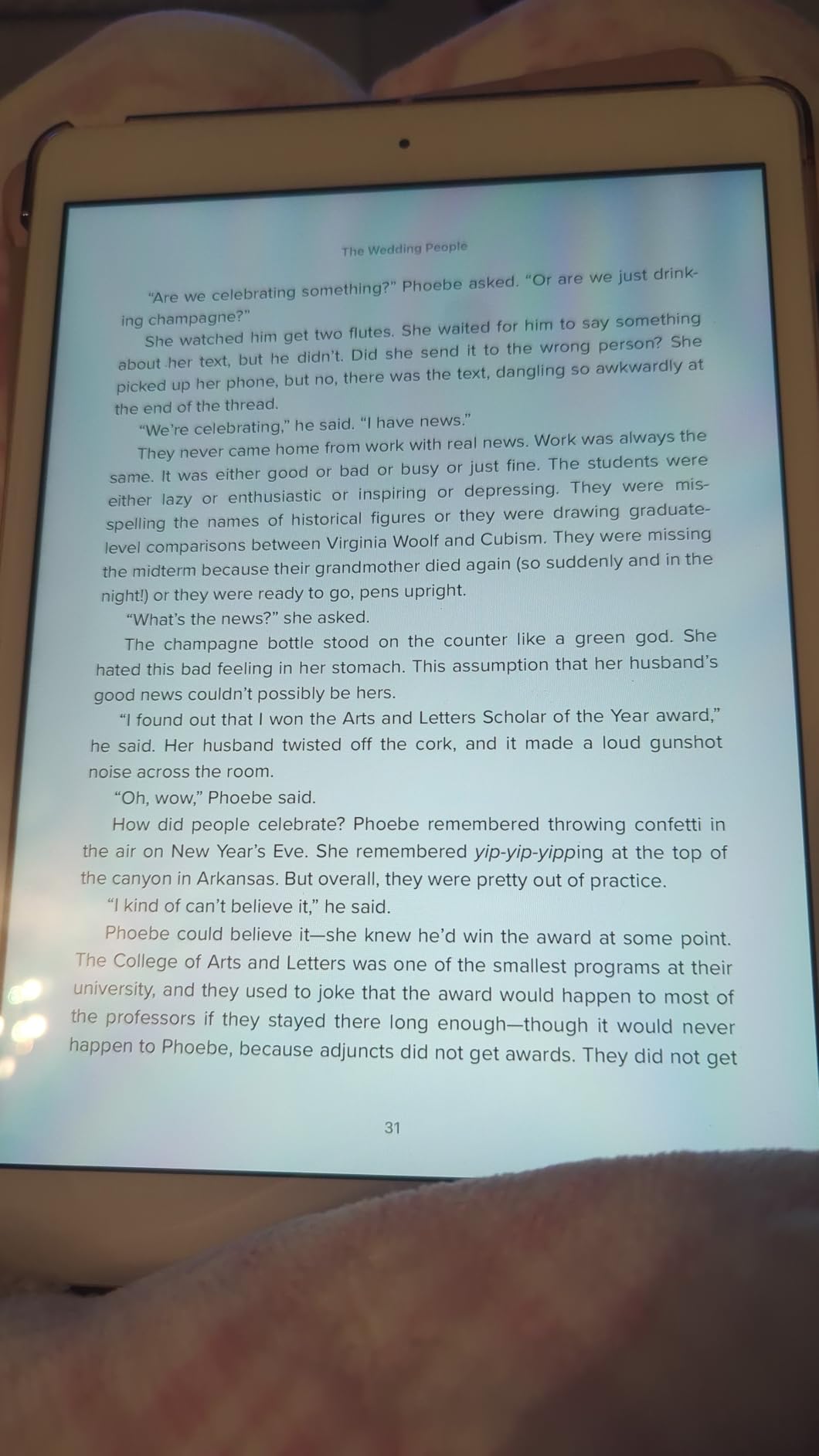 Apple iPad (10.2-inch, Wi-Fi, 32GB) - Silver (Latest Model, 8th Generation) (Renewed) customer photo 2
