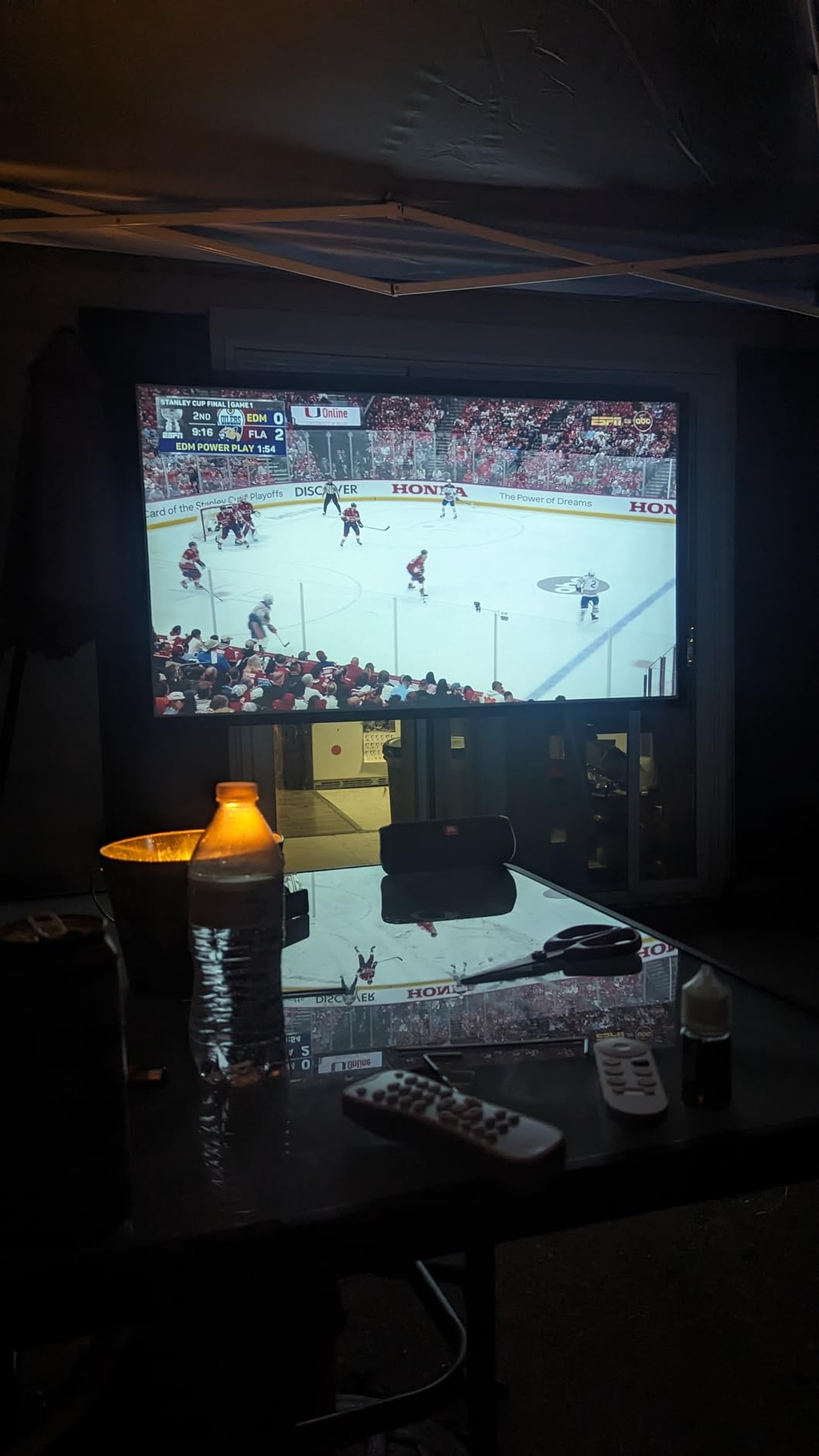 Portable Projector Screen with Stand, Outdoor Movie Screen, 80 Inch 16:9, Light-Weight, Mobile and Compact, Easy Setup and Carrying, Projection Screen with 1.2 Gain Glass Fiber, Idea for Home Cinema. customer photo 1
